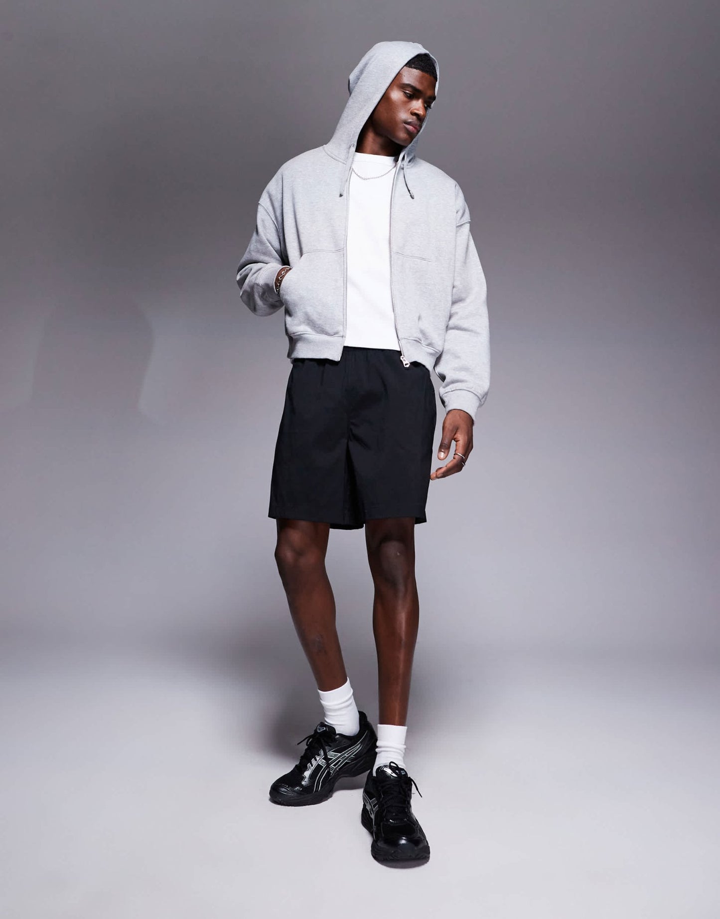 The North Face Class V Pathfinder logo shorts in black - ASOS Sample Sale