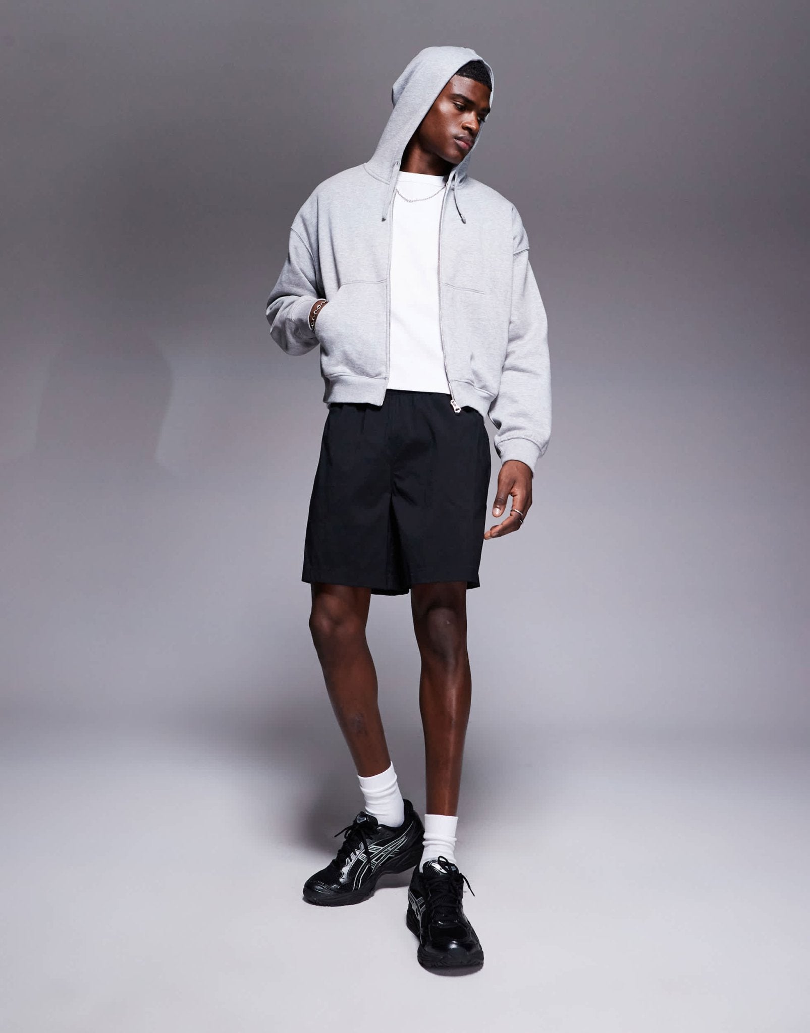 The North Face Class V Pathfinder logo shorts in black - ASOS Sample Sale