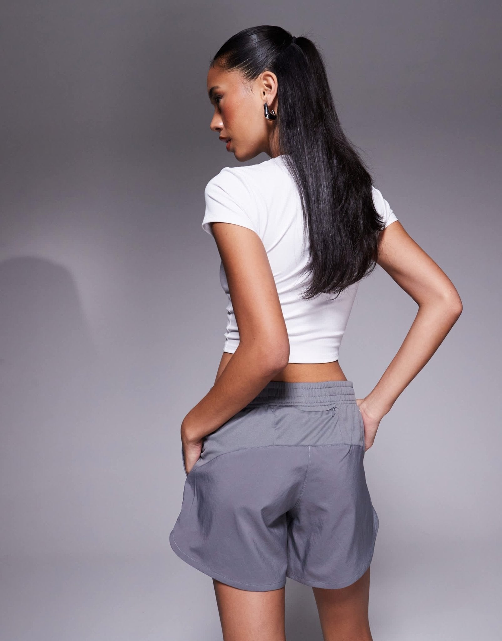The North Face Training Flex logo 5"""" woven shorts in grey - ASOS Sample Sale