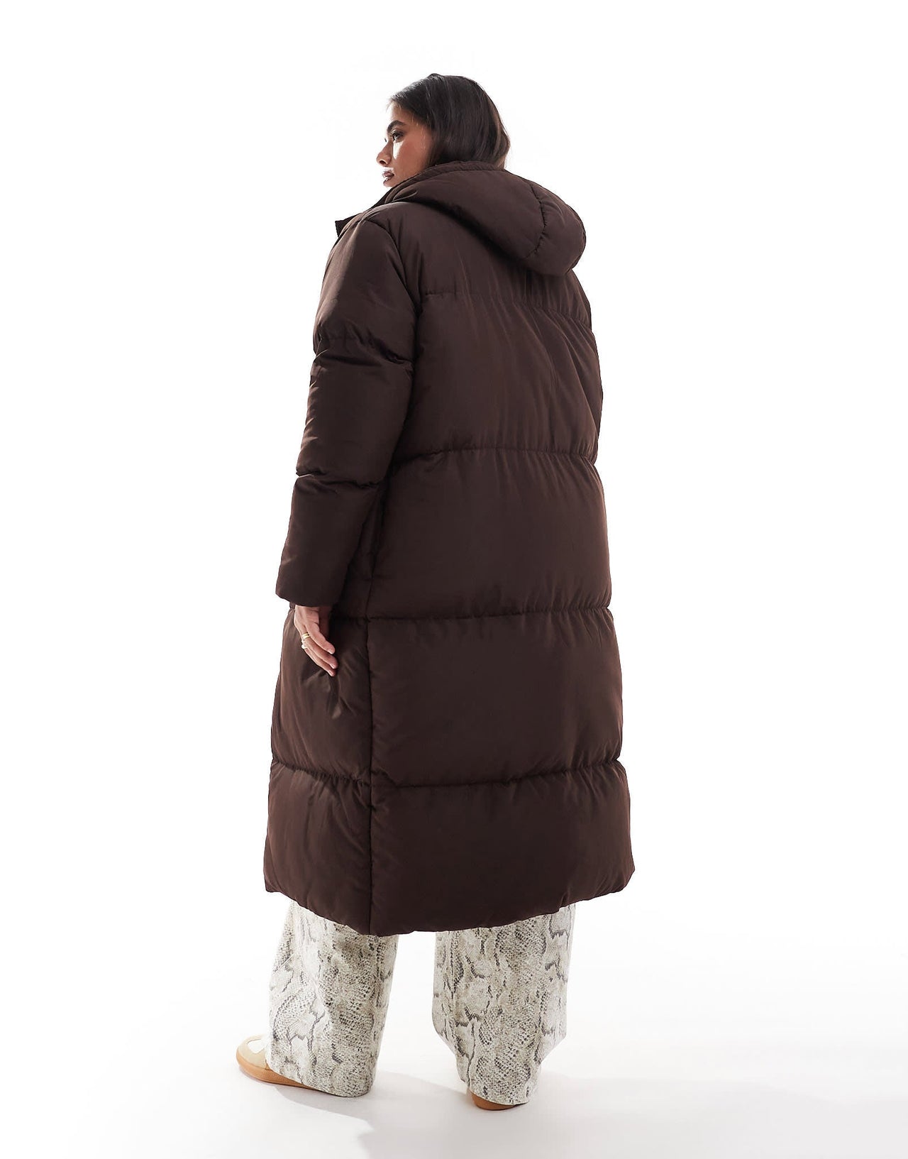 Threadbare Plus maxi puffer coat with hood in brown - ASOS Sample Sale