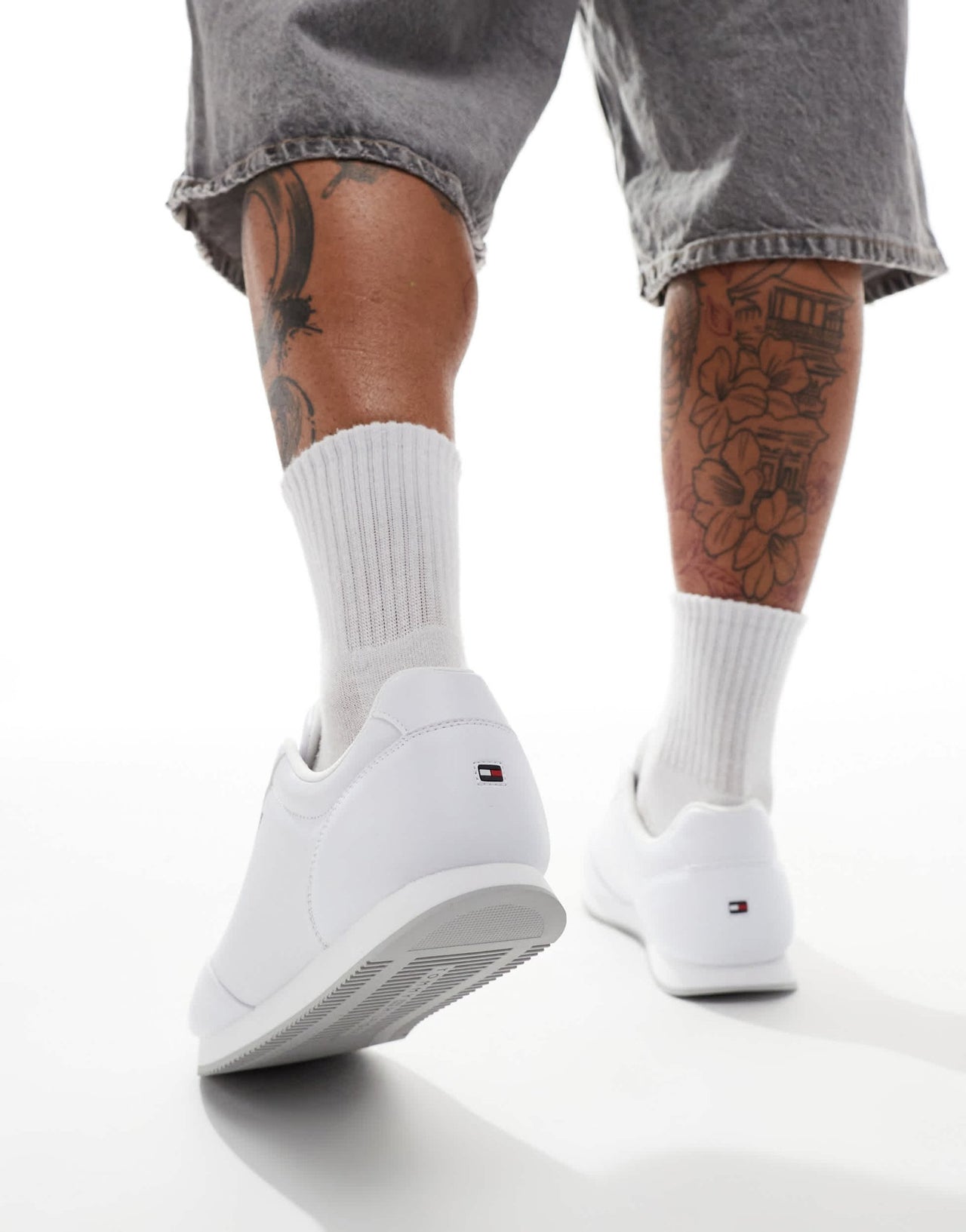 Tommy Hilfiger runner stripe trainers in white - ASOS Sample Sale