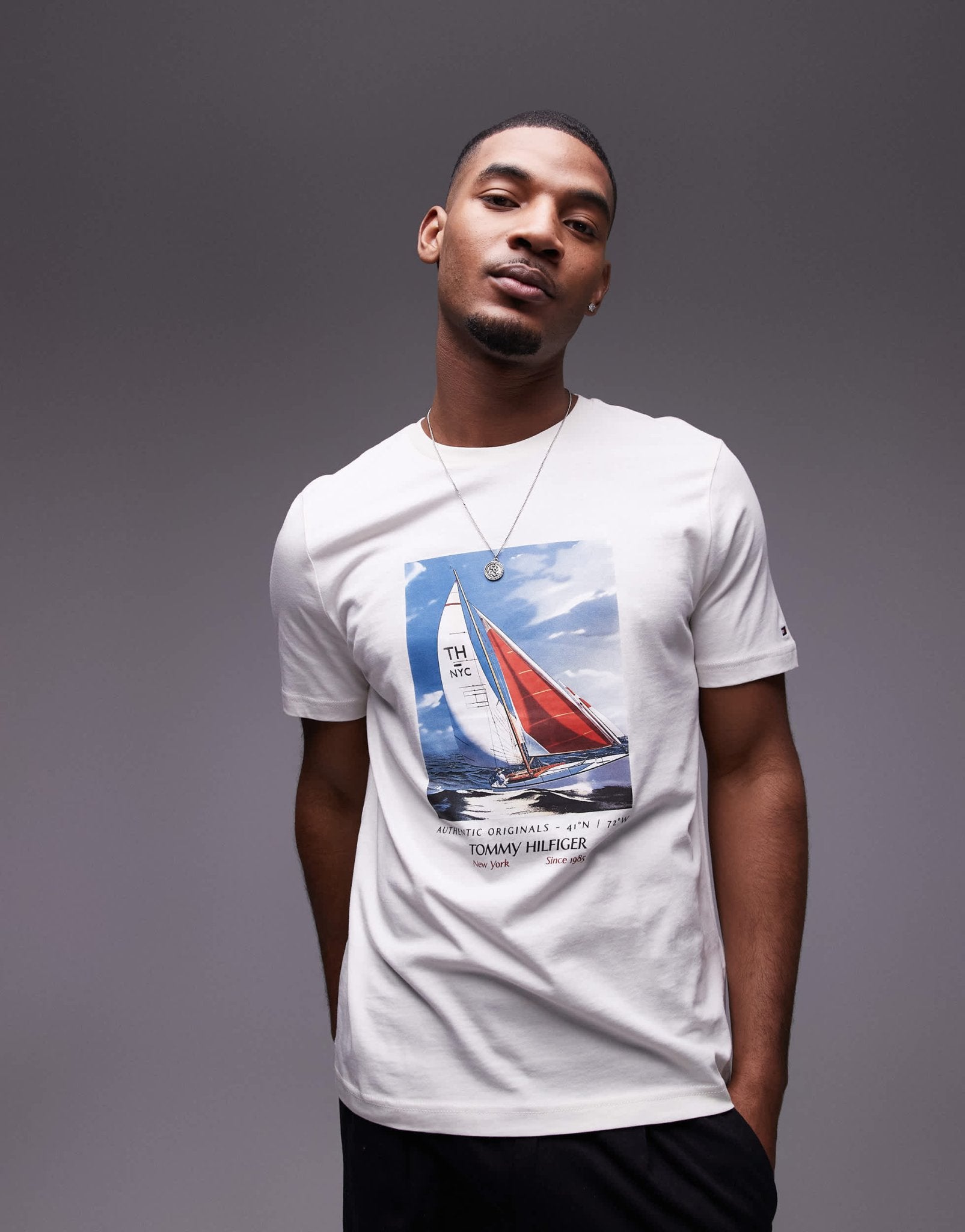 Tommy Hilfiger sailing graphic t-shirt in off white - ASOS Sample Sale