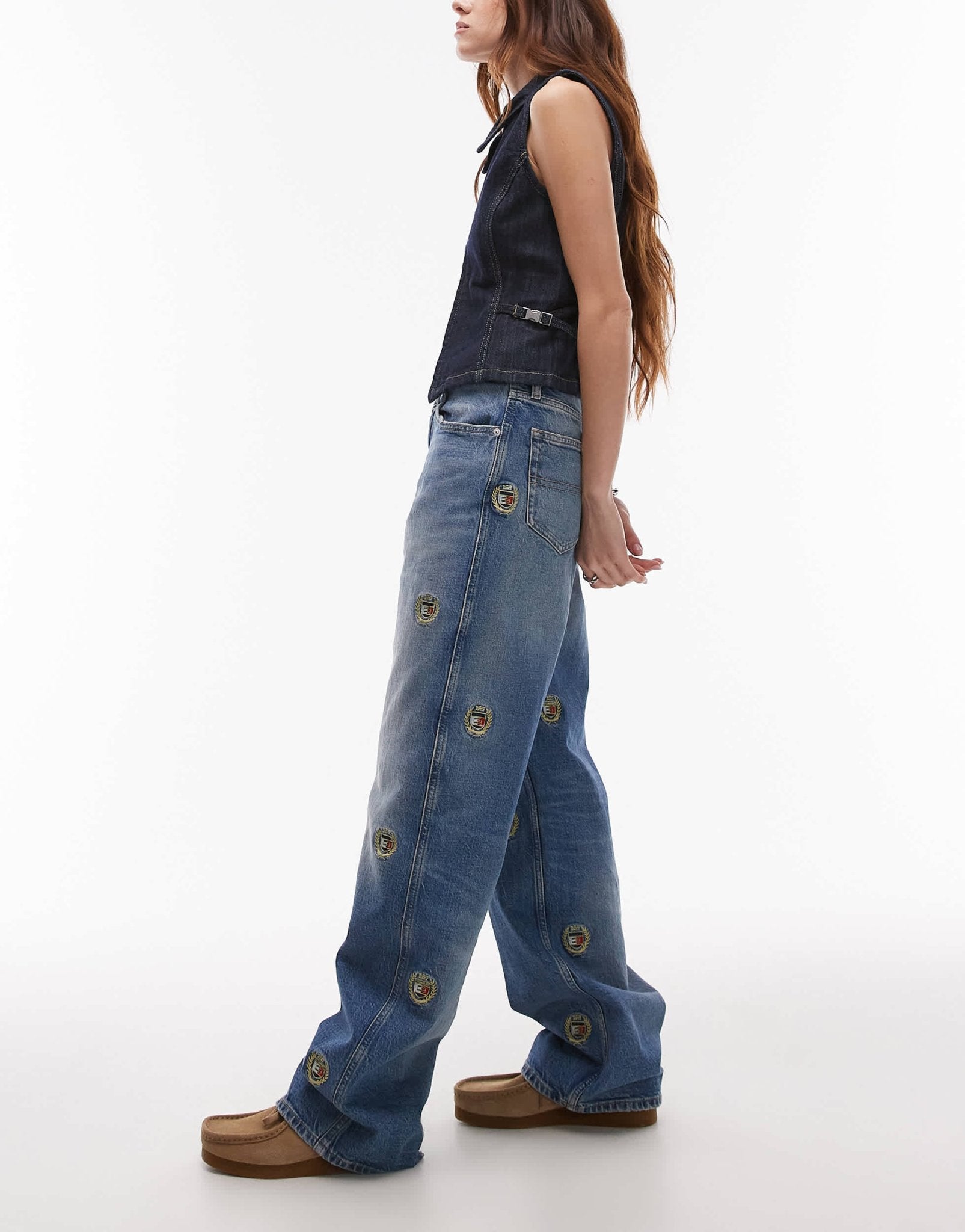 Tommy Jeans Betsy mid rise straight leg jeans with crest logo - ASOS Sample Sale