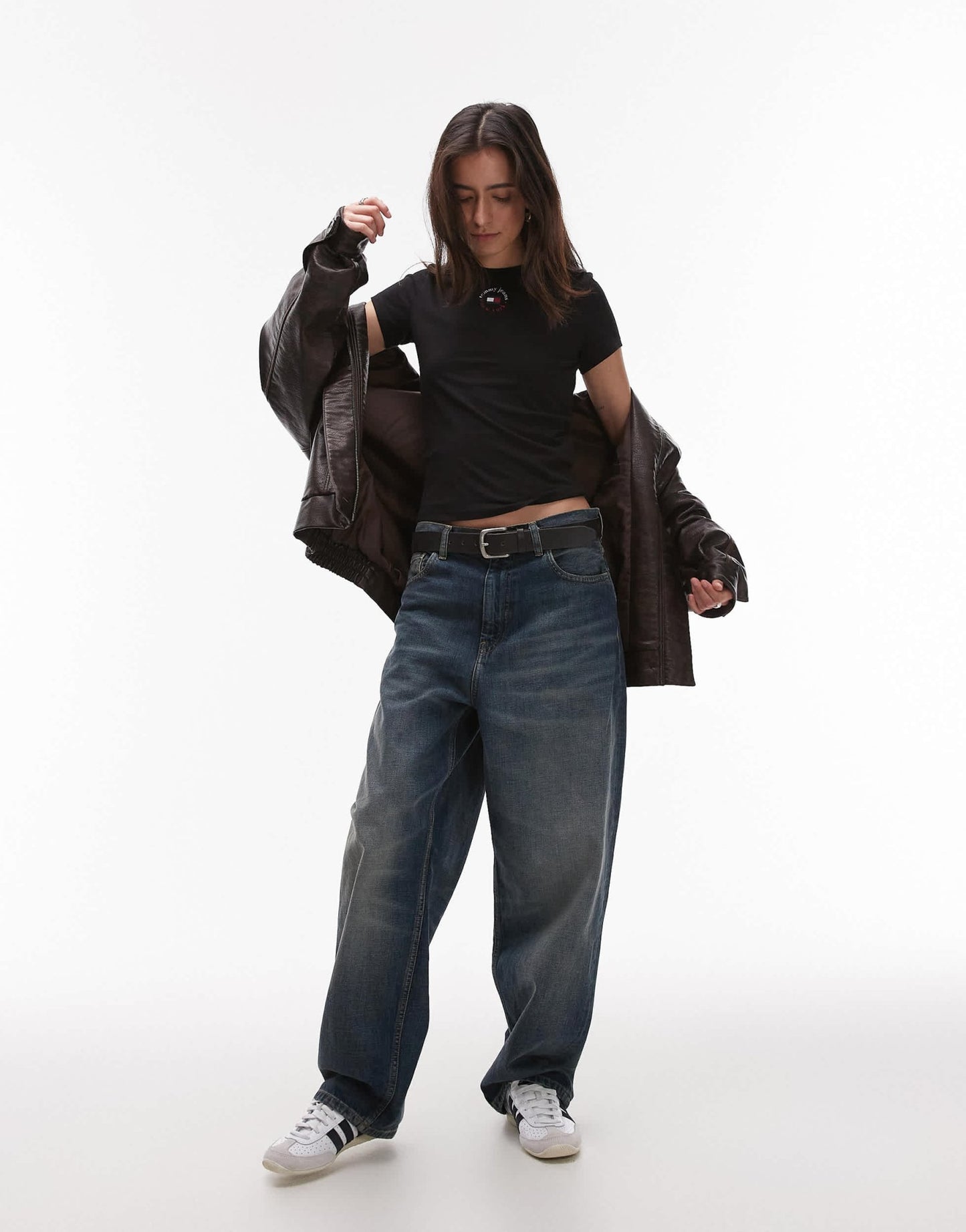 Tommy Jeans central circle logo t-shirt in black - ASOS Sample Sale