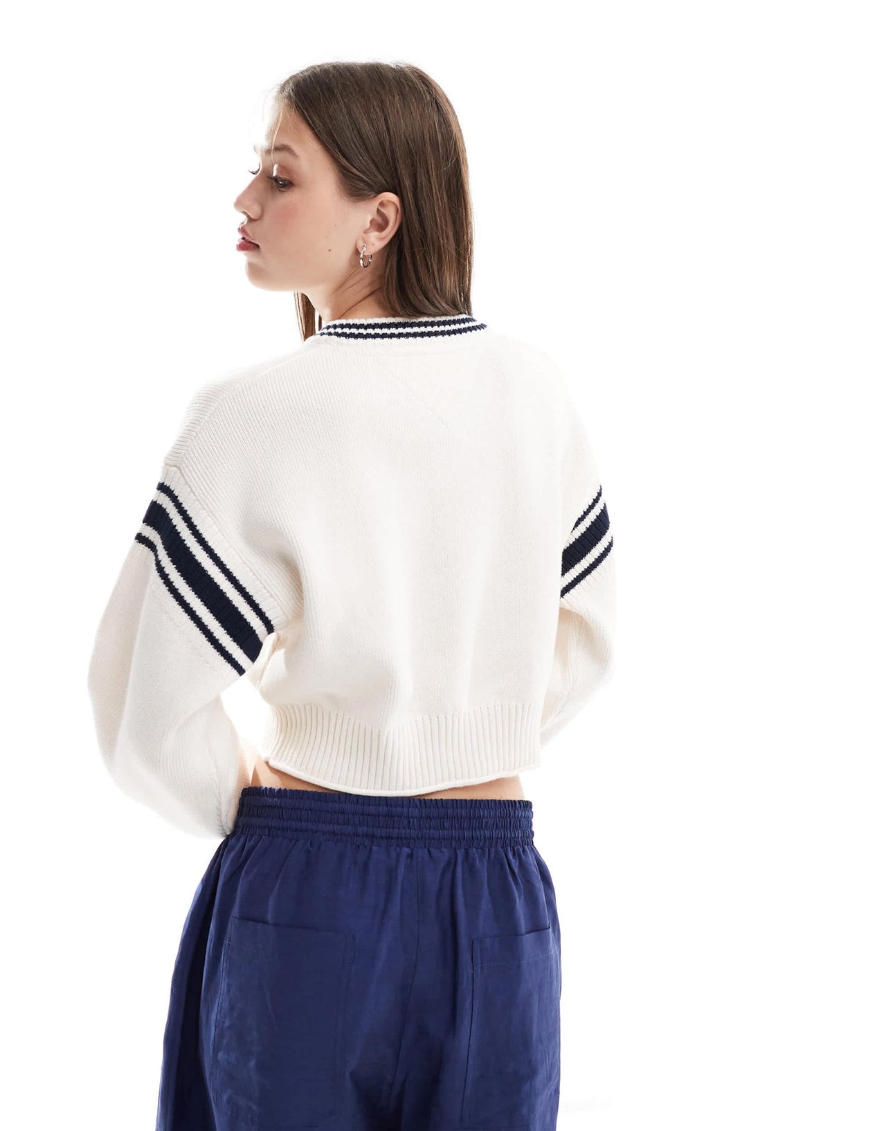 Tommy Jeans crop varsity v neck jumper in white - ASOS Sample Sale