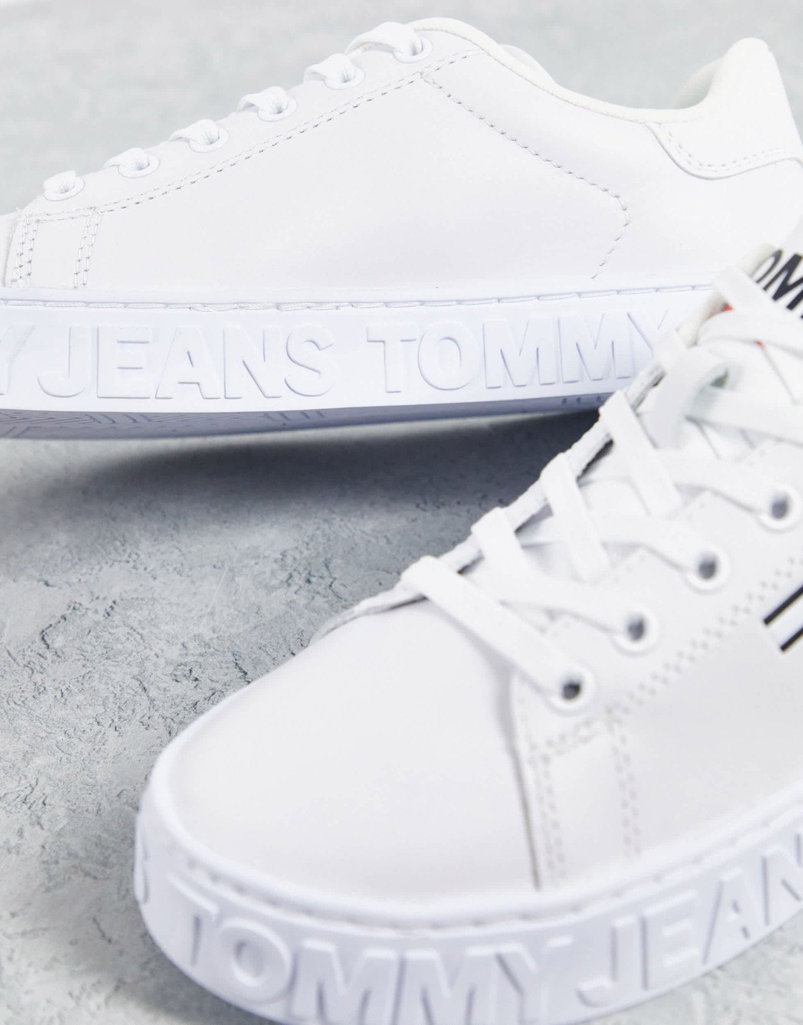 Tommy Jeans embossed logo sneaker in white - ASOS Sample Sale