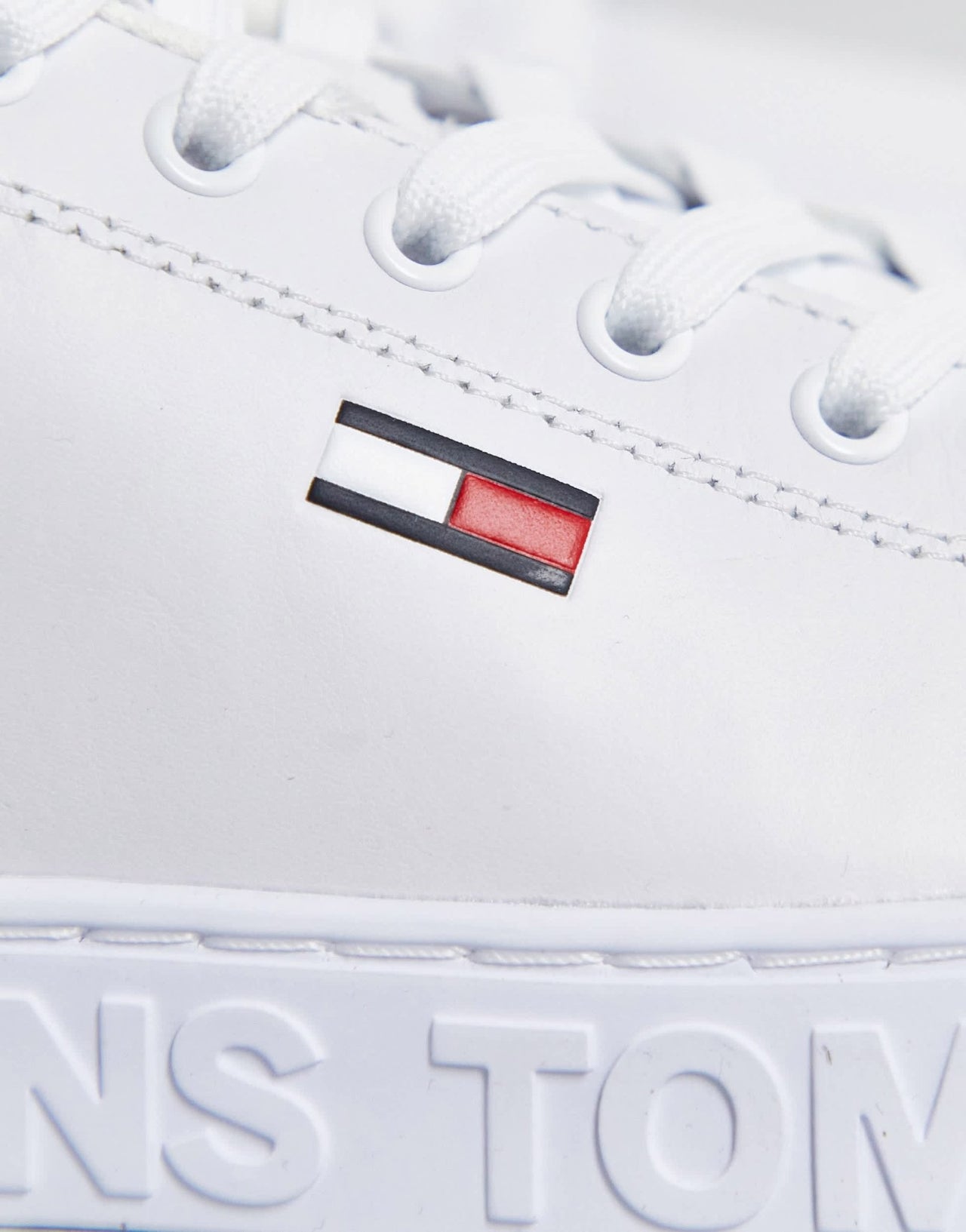 Tommy Jeans embossed logo sneaker in white - ASOS Sample Sale