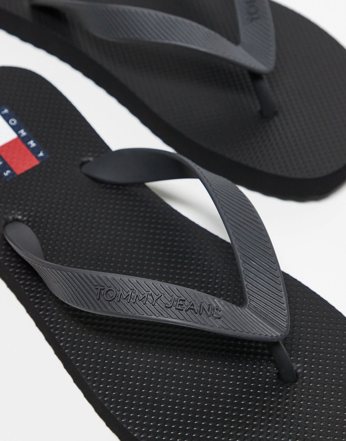 Tommy Jeans flip flop in black - ASOS Sample Sale