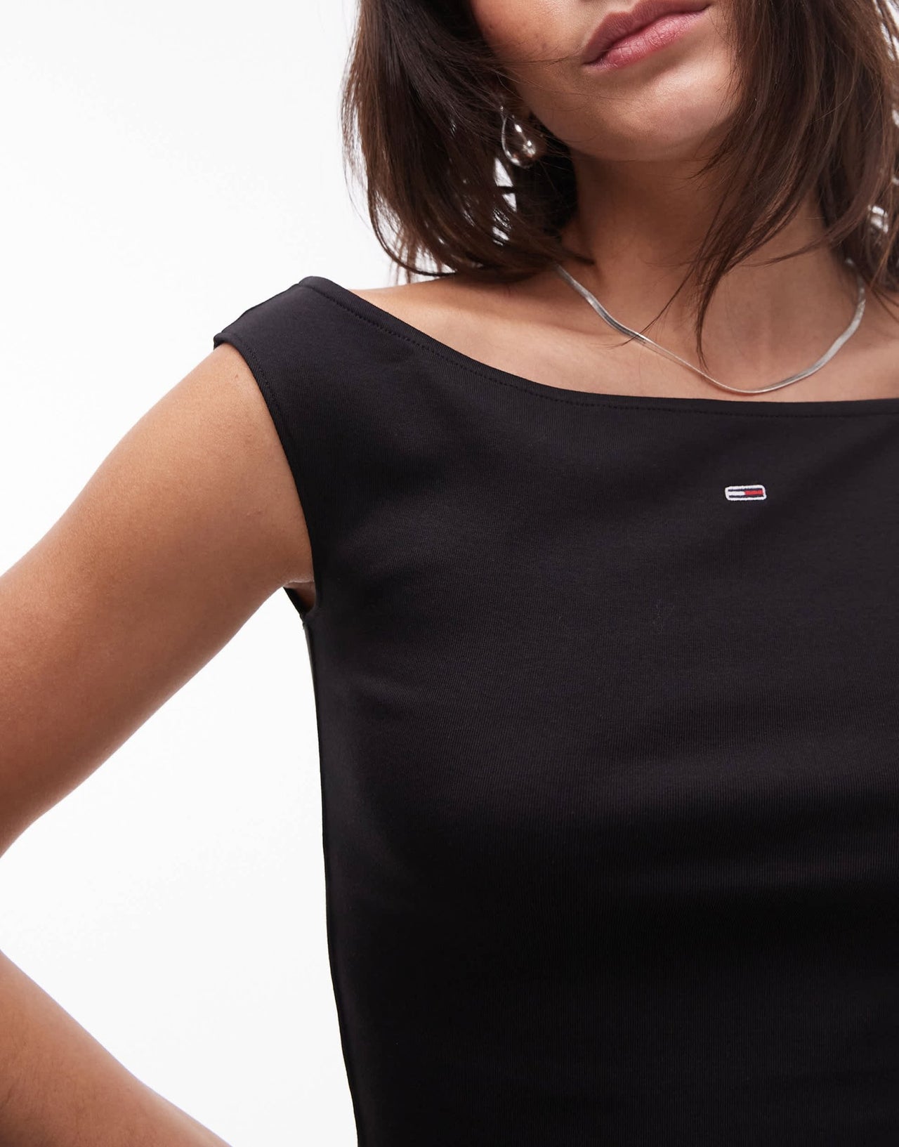 Tommy Jeans off shoulder top in black - ASOS Sample Sale
