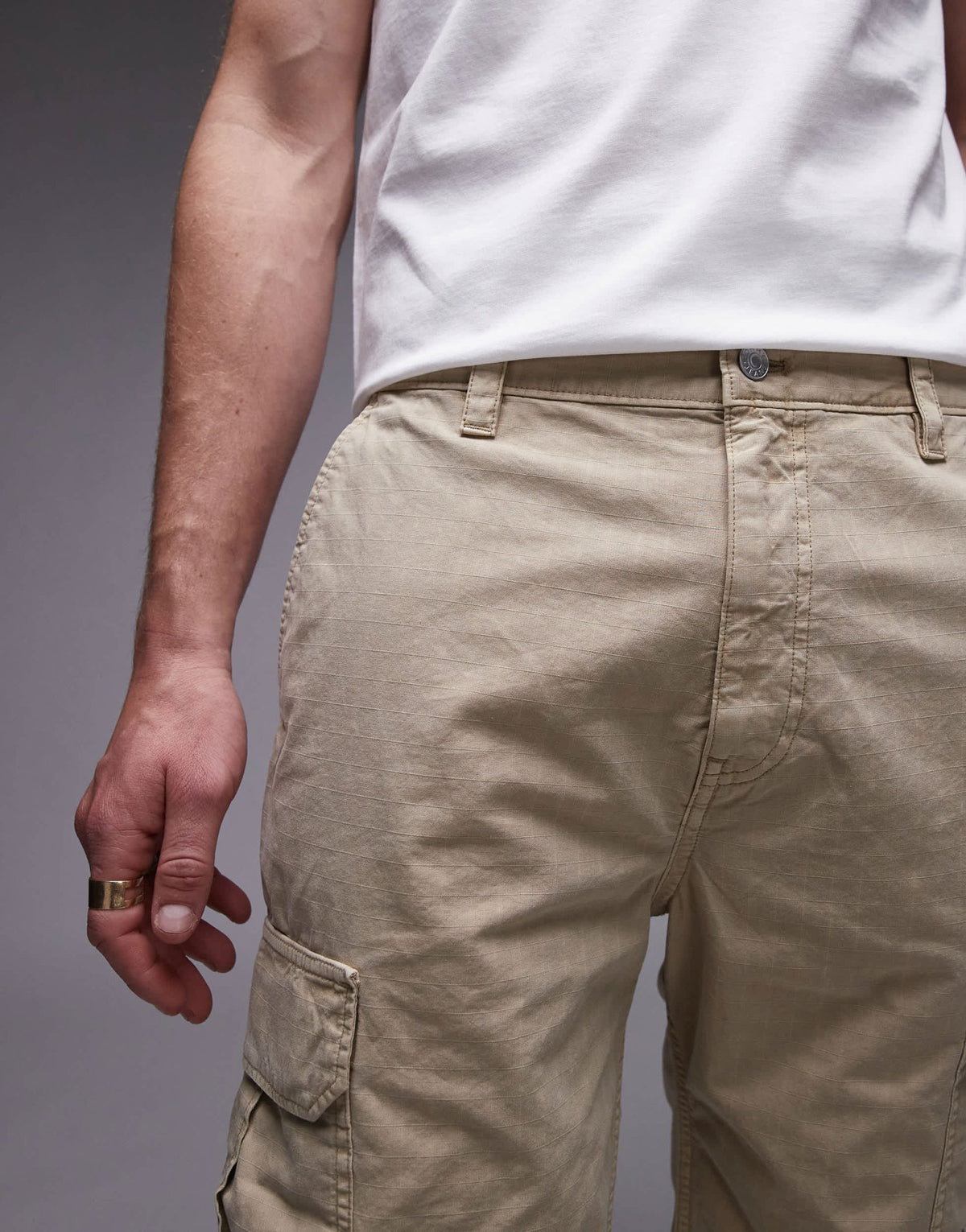 Tommy Jeans Otis cargo shorts in beige - ASOS Sample Sale