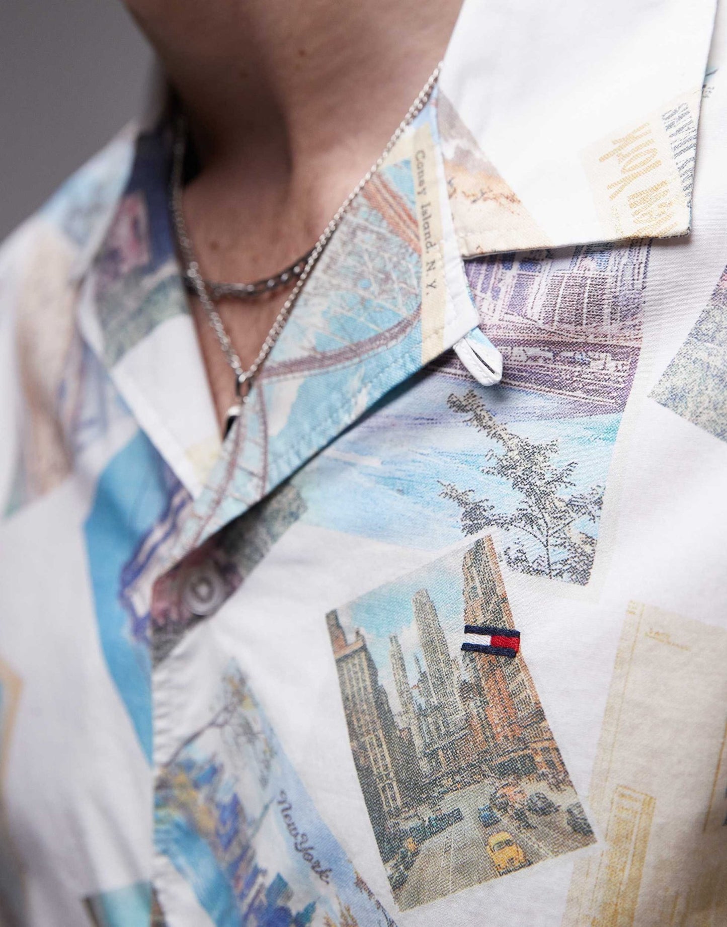 Tommy Jeans poplin postcard camp shirt in multi - ASOS Sample Sale
