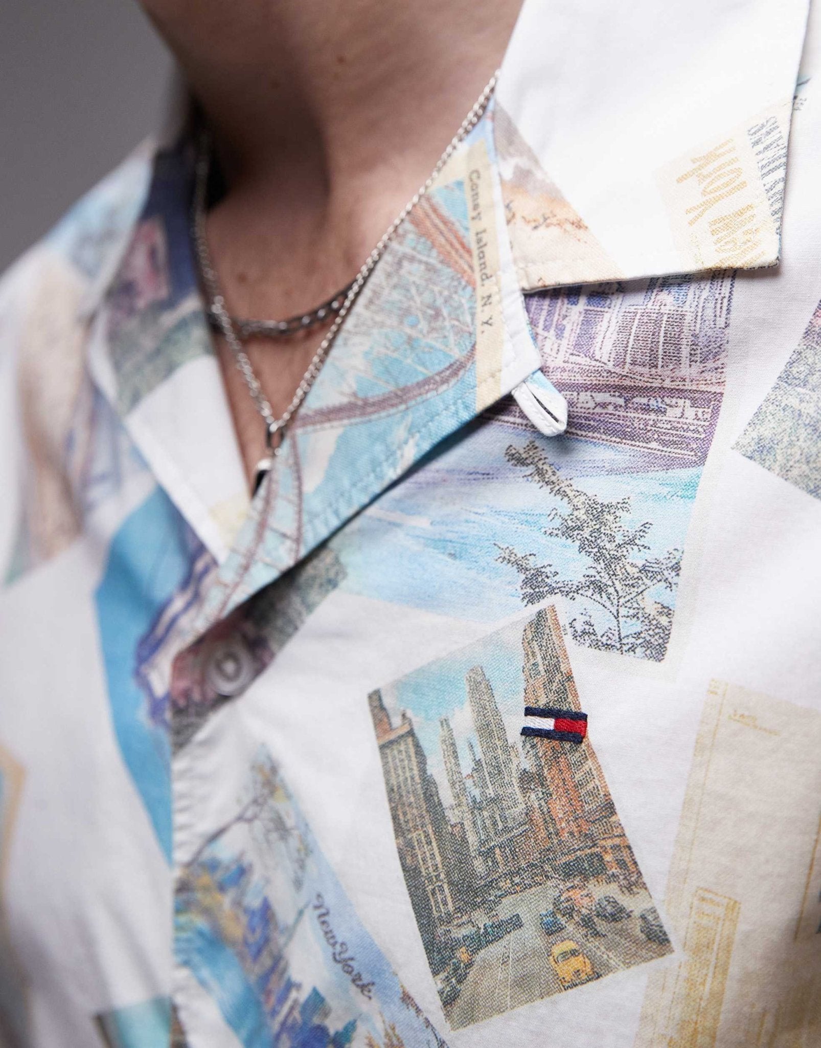 Tommy Jeans poplin postcard camp shirt in multi - ASOS Sample Sale