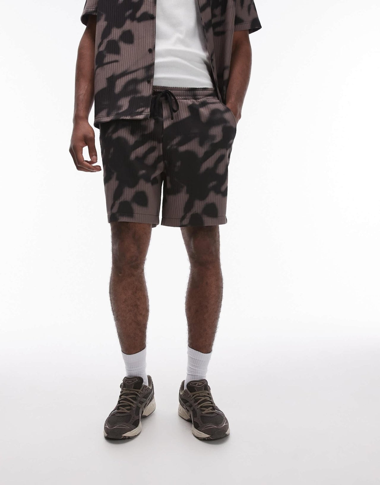 Topman co - ord shadow printed plisse short in purple - ASOS Sample Sale