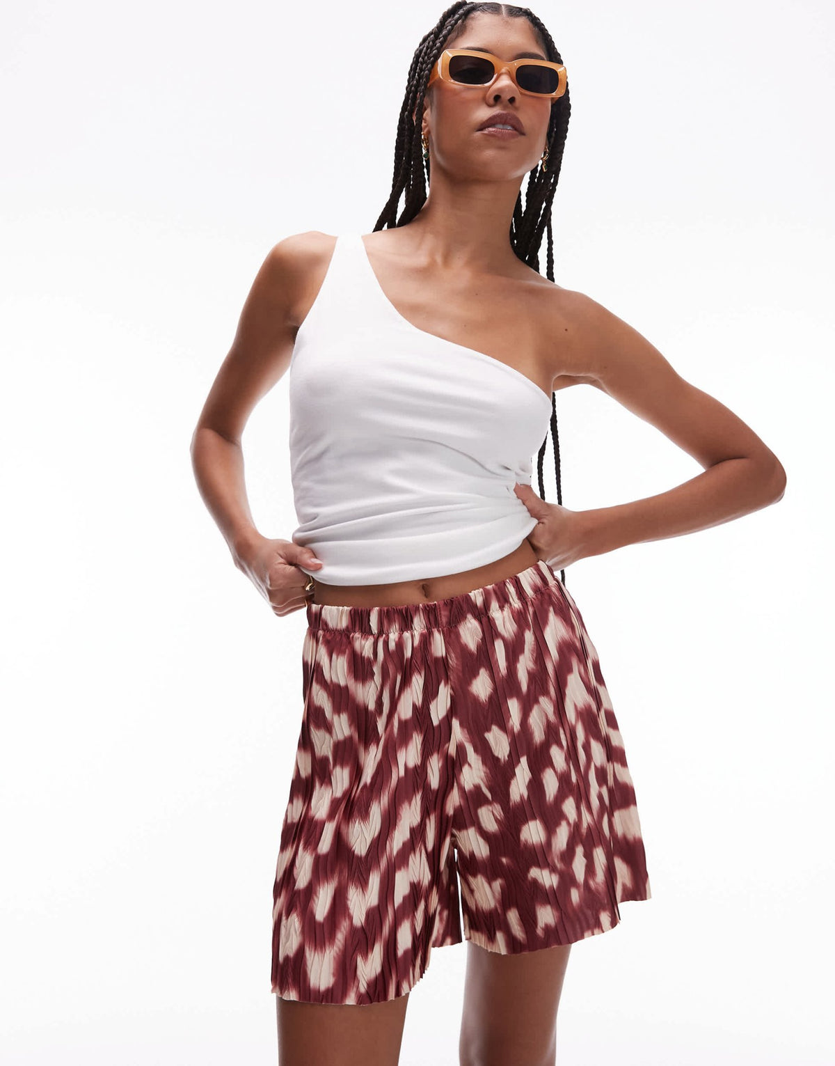 Topshop abstract animal plisse wide leg shorts in burgundy - ASOS Sample Sale