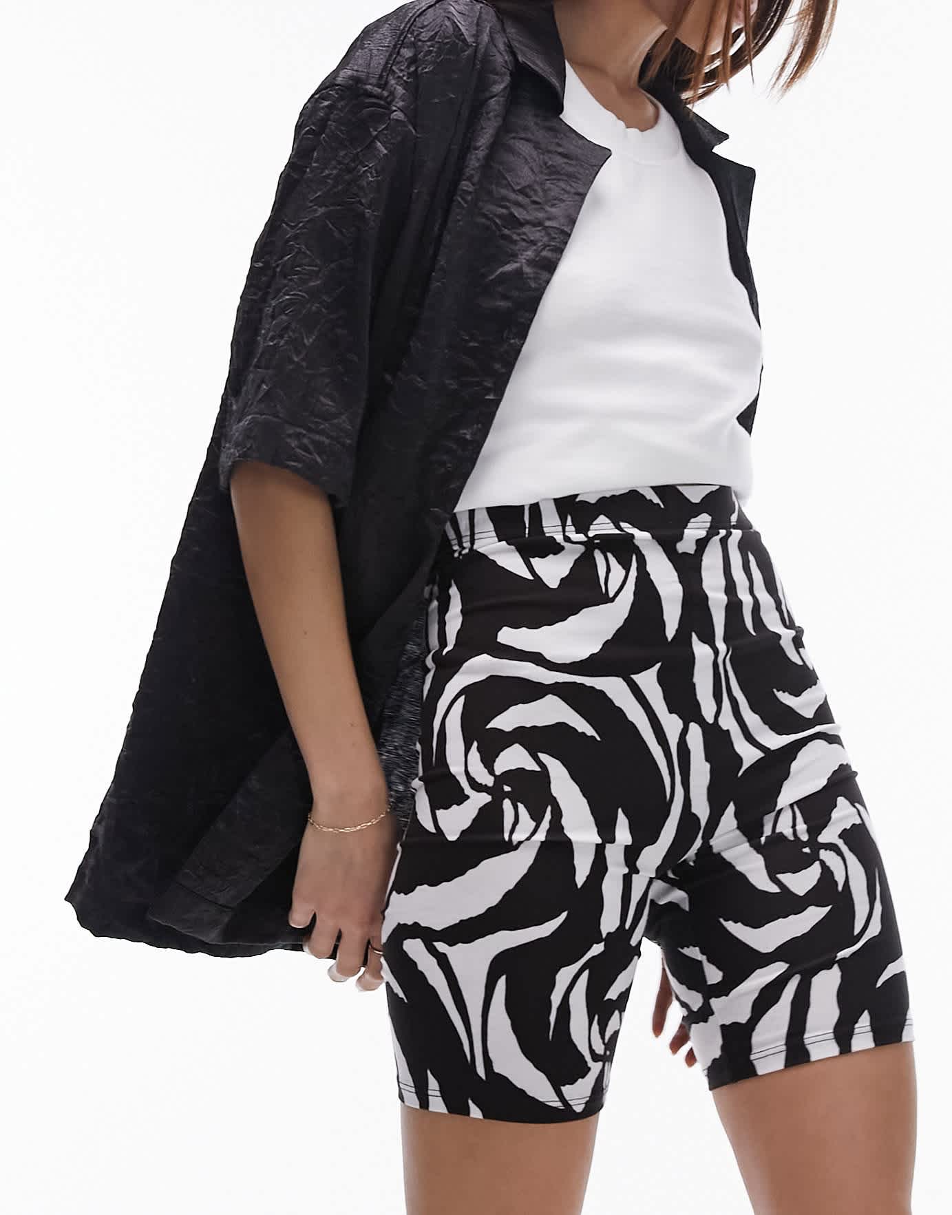 Topshop abstract swirl printed legging short in monochrome - ASOS Sample Sale
