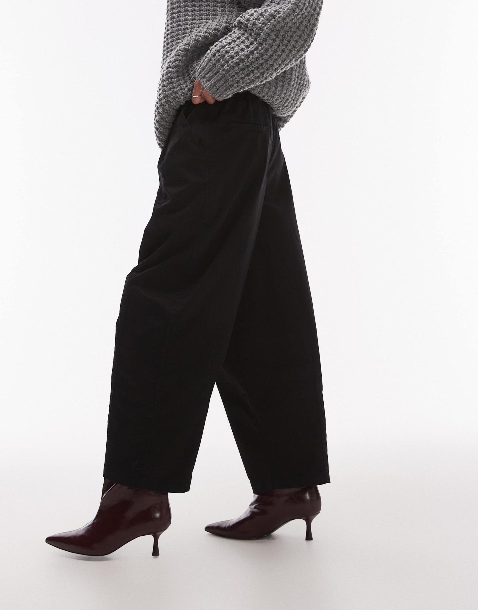 Topshop balloon casual fit trouser in black - ASOS Sample Sale