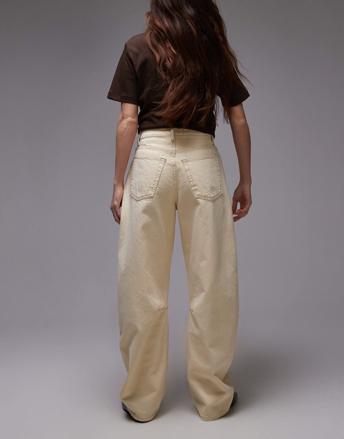 Topshop Barrel mid rise jean in buttermilk - ASOS Sample Sale