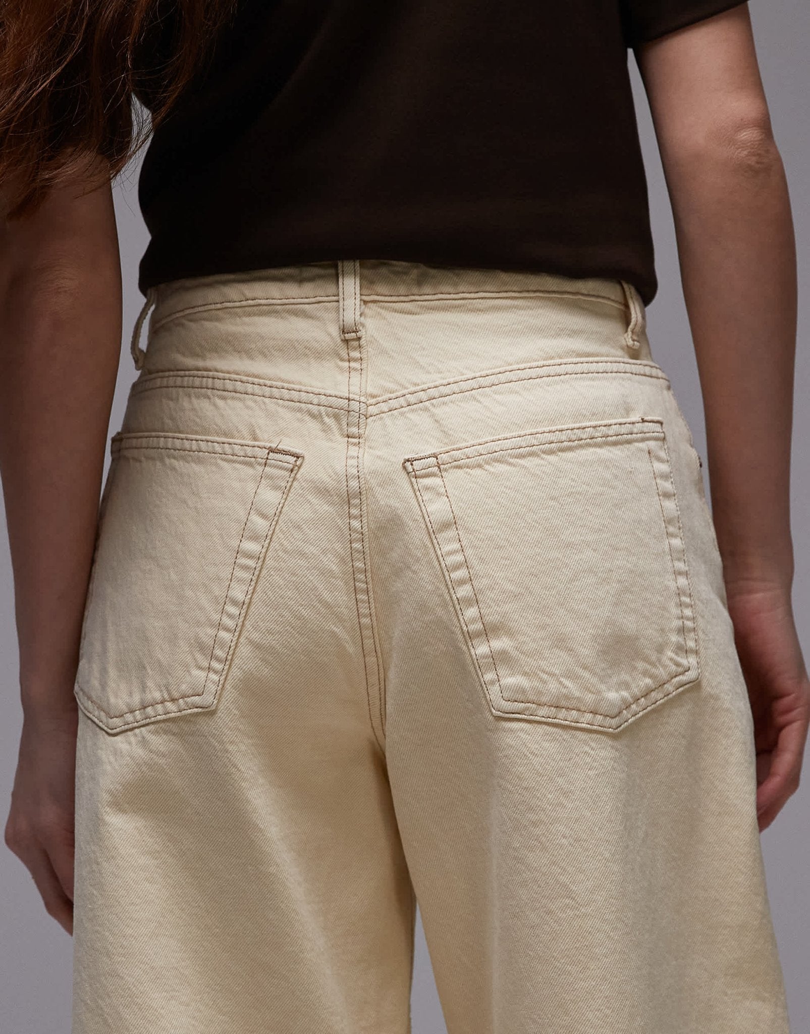 Topshop Barrel mid rise jean in buttermilk - ASOS Sample Sale