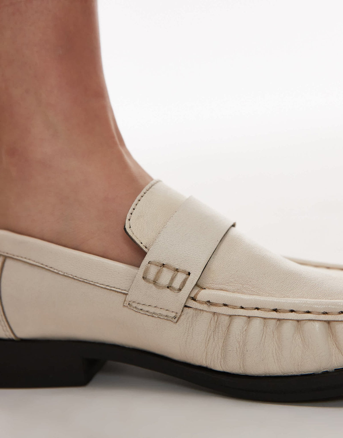 Topshop Carey real leather loafers with ruched detail in buttermilk - ASOS Sample Sale