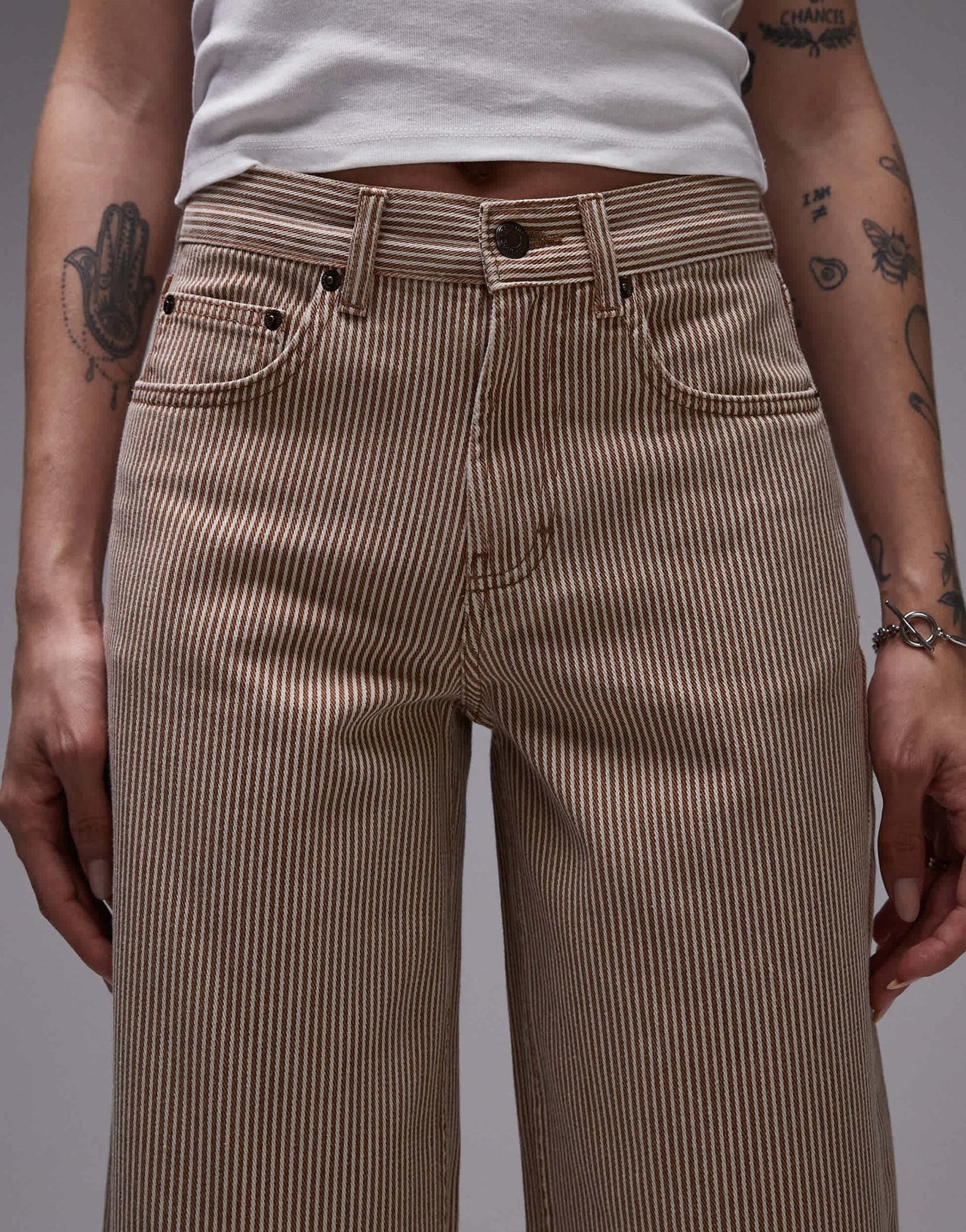 Topshop Cinch low rise relaxed jean in tan stripe - ASOS Sample Sale
