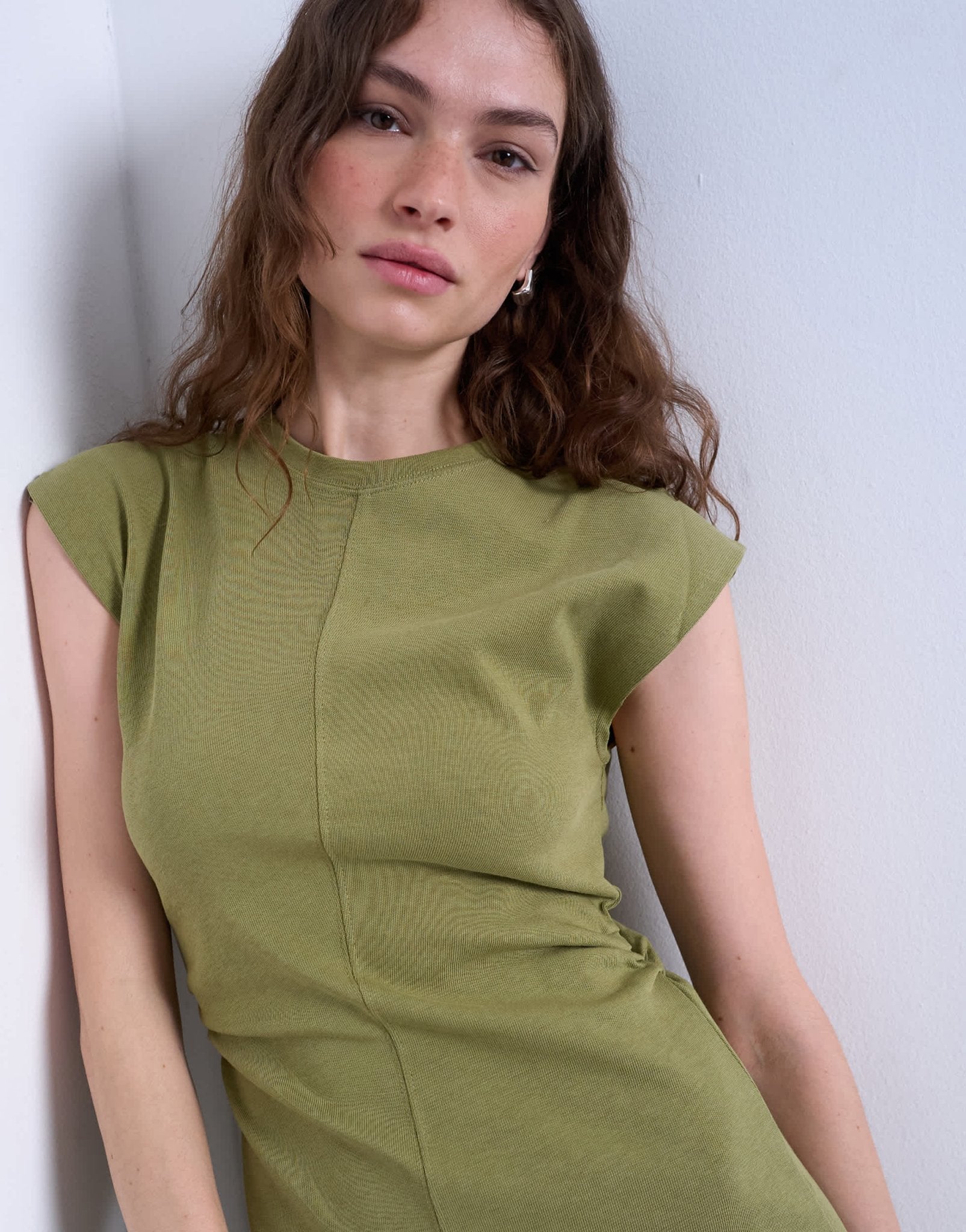 Topshop cinch waist structured mini dress in green - ASOS Sample Sale