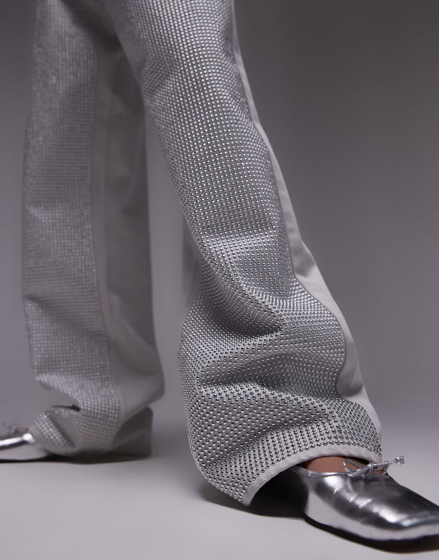 Topshop Column mid rise silver studded jeans in bone white - ASOS Sample Sale