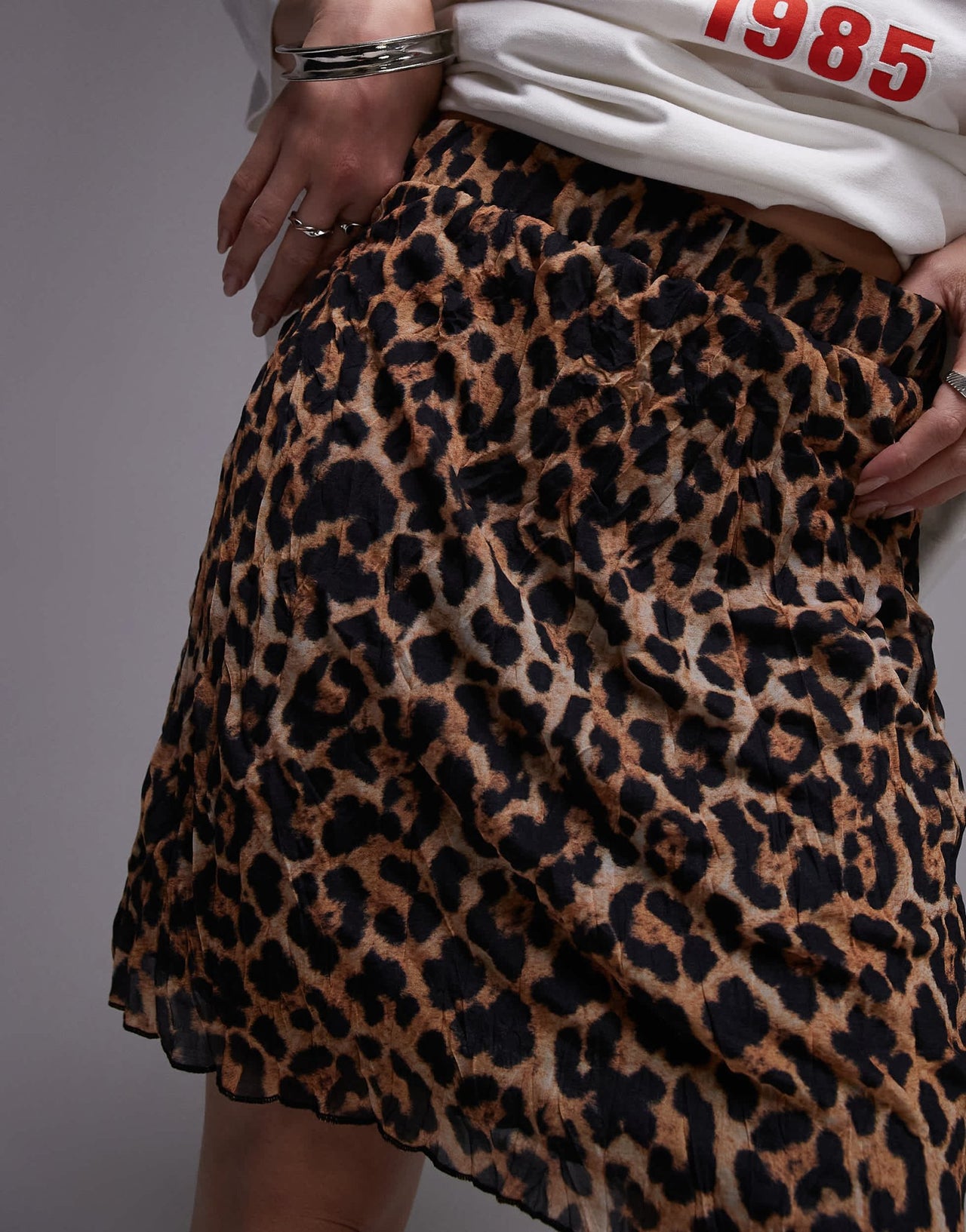Topshop crinkle mini skirt in leopard print - ASOS Sample Sale