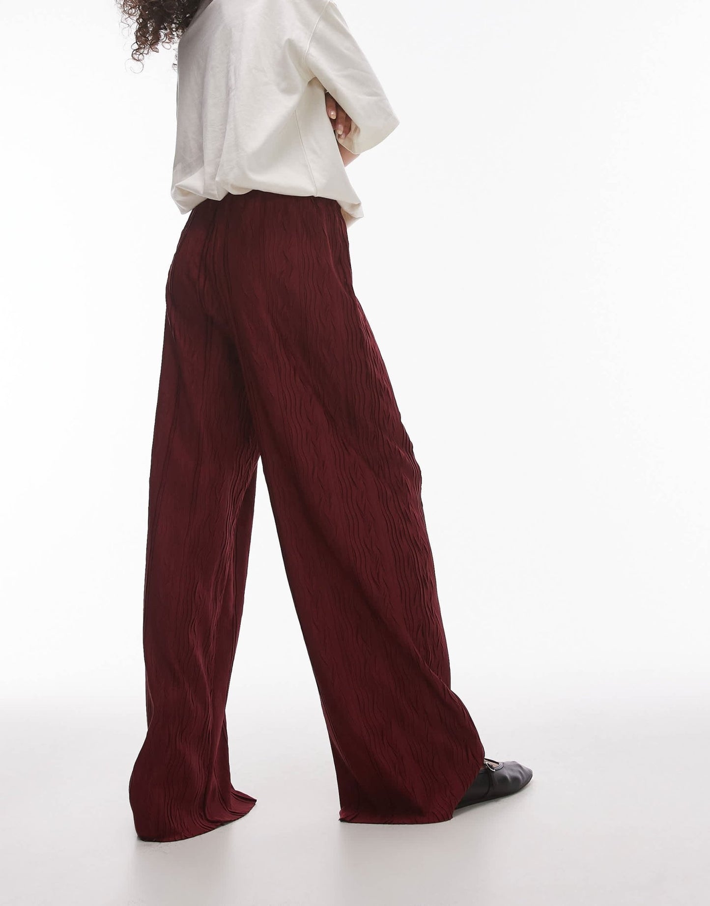 Topshop crinkle plisse wide leg trouser in burgundy - ASOS Sample Sale