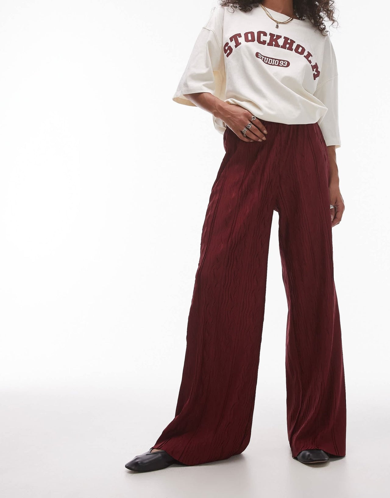 Topshop crinkle plisse wide leg trouser in burgundy - ASOS Sample Sale