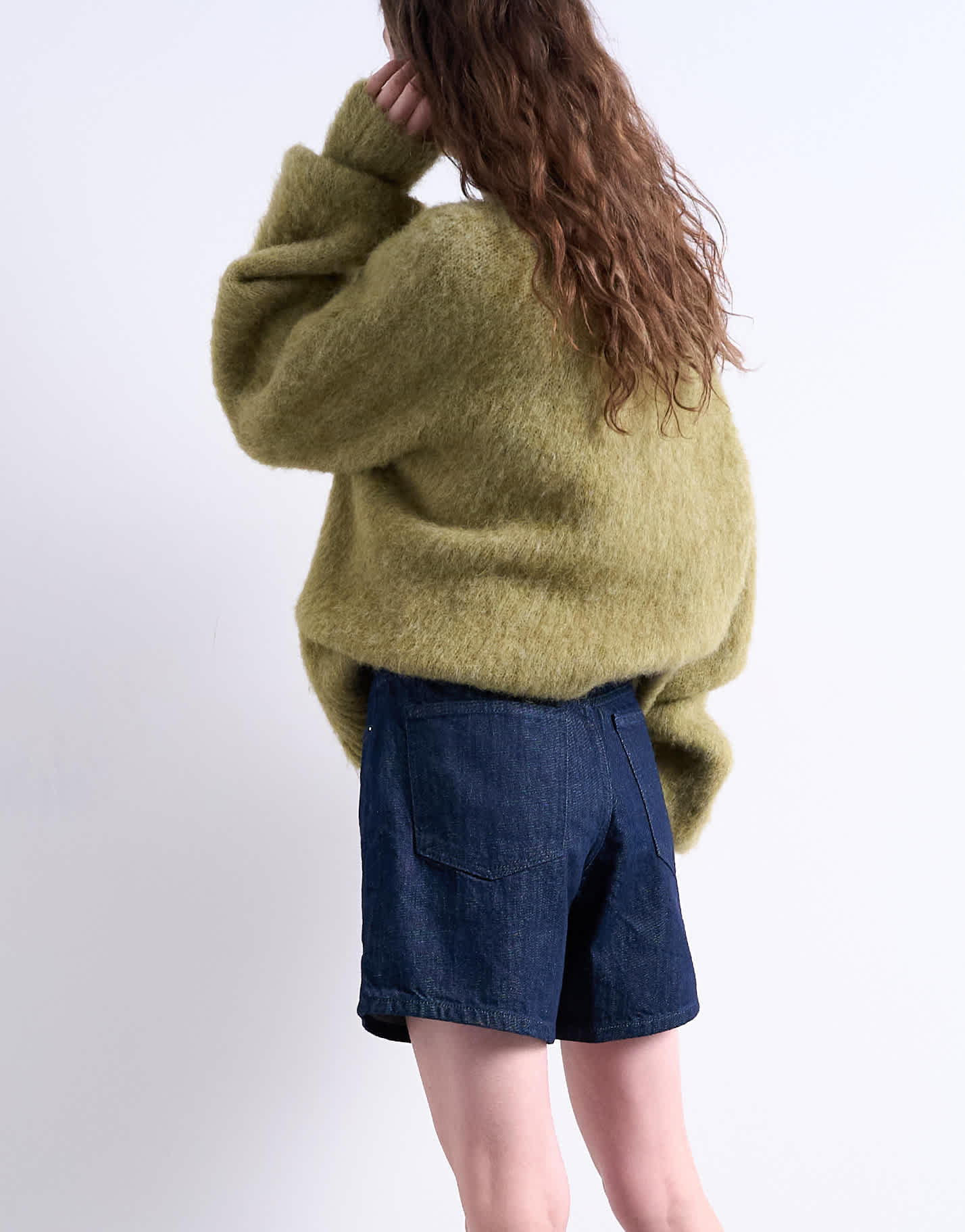 Topshop denim Editor short with raw hem in indigo rinse - ASOS Sample Sale