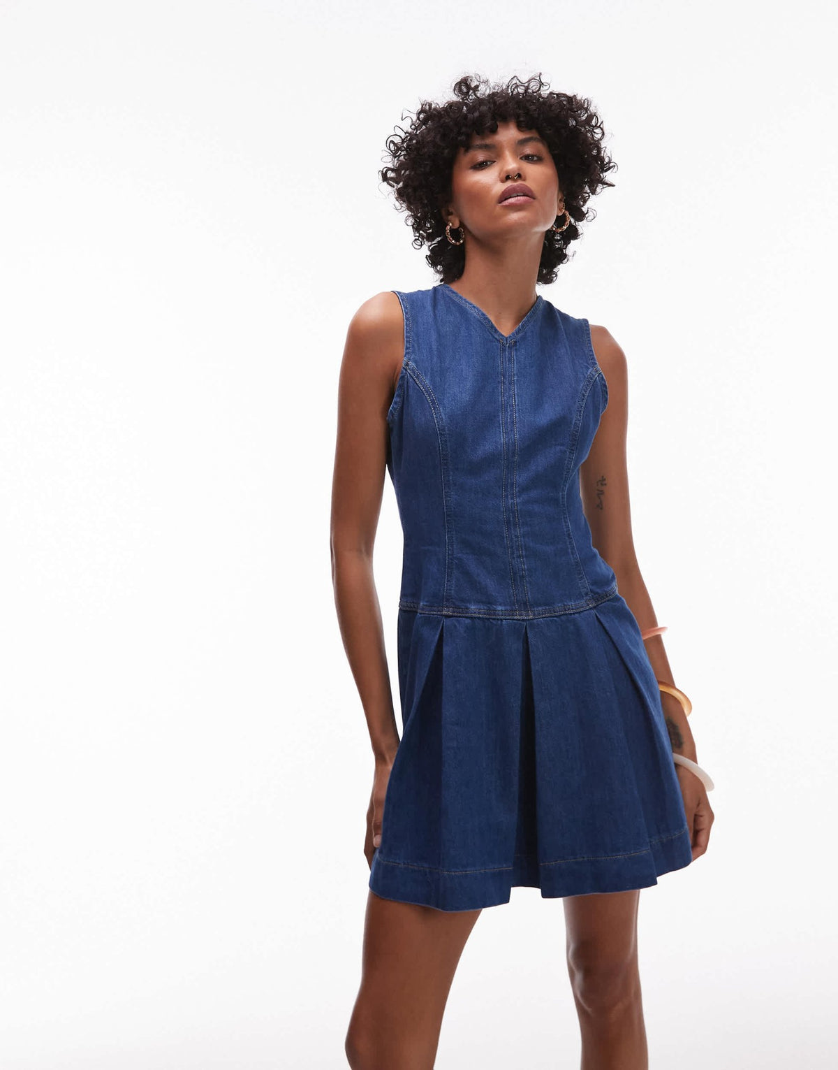 Topshop denim v neck box pleat mini dress in mid blue - ASOS Sample Sale