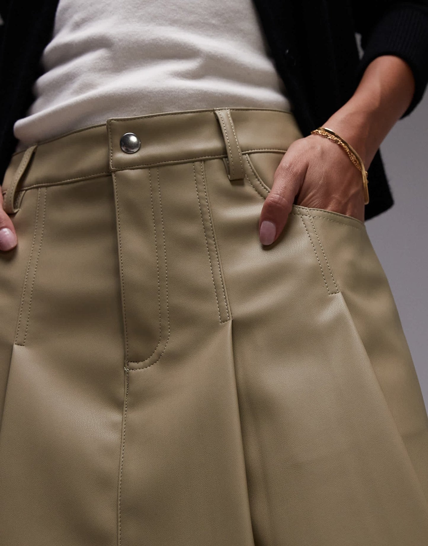 Topshop faux leather pocket pleat mini in sage - ASOS Sample Sale