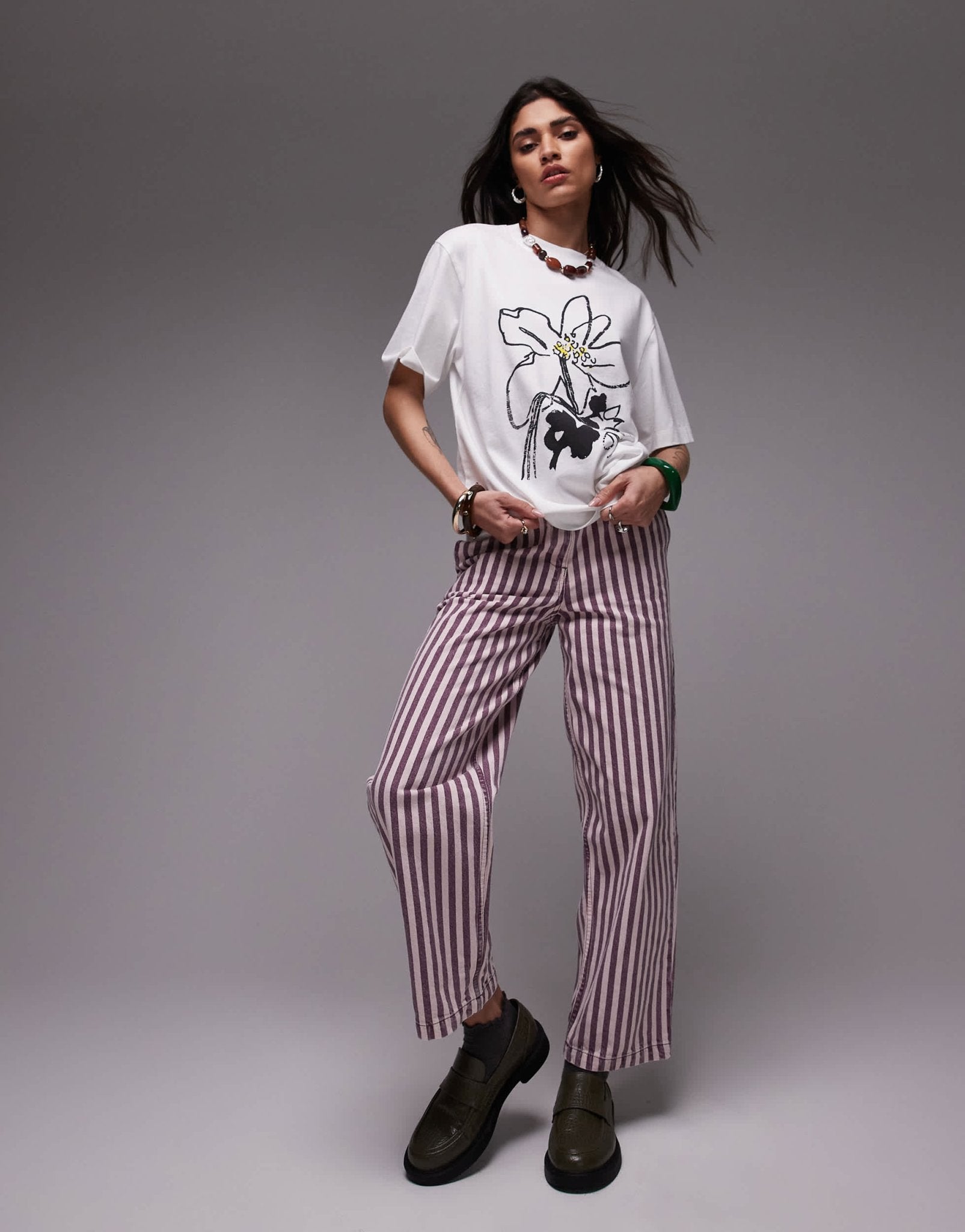 Topshop graphic floral premium basic tee in white - ASOS Sample Sale