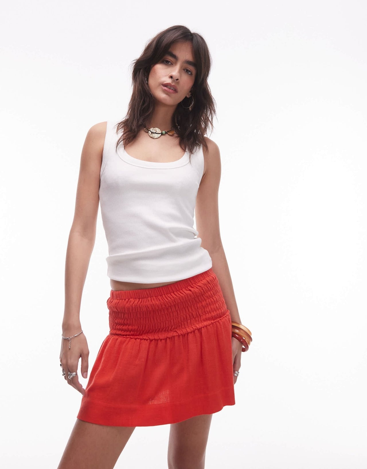 Topshop high rise linen mini skirt with ruched sides in red - ASOS Sample Sale