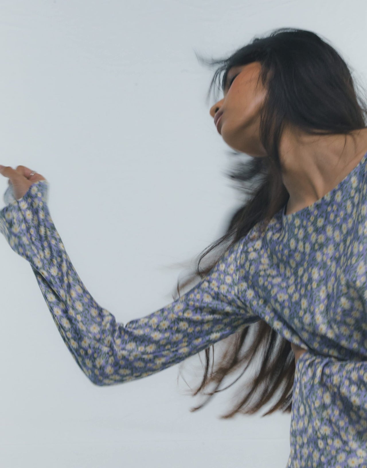 Topshop jacquard fluted sleeve mini dress in lilac floral - ASOS Sample Sale