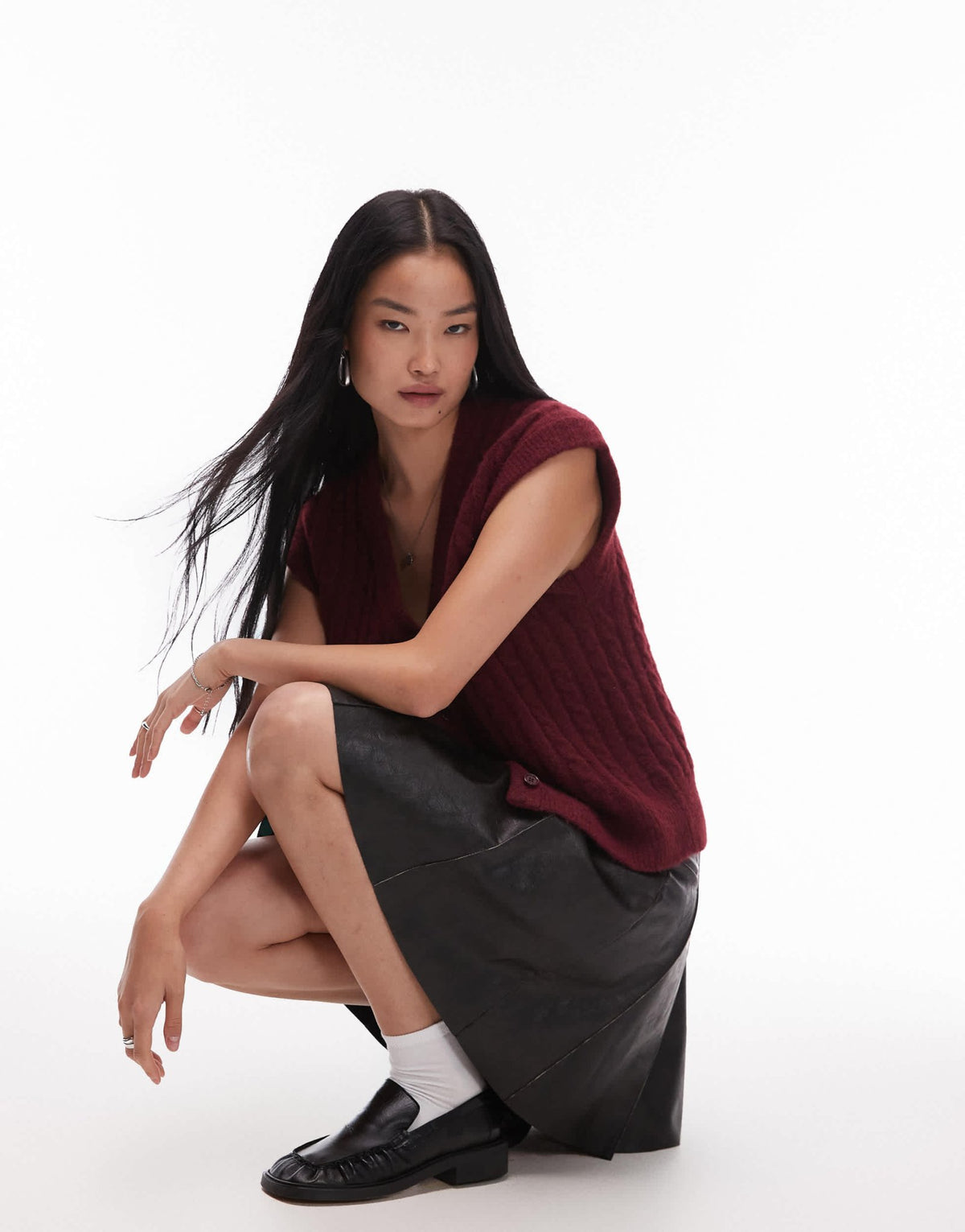 Topshop knitted cable waistcoat in burgundy - ASOS Sample Sale