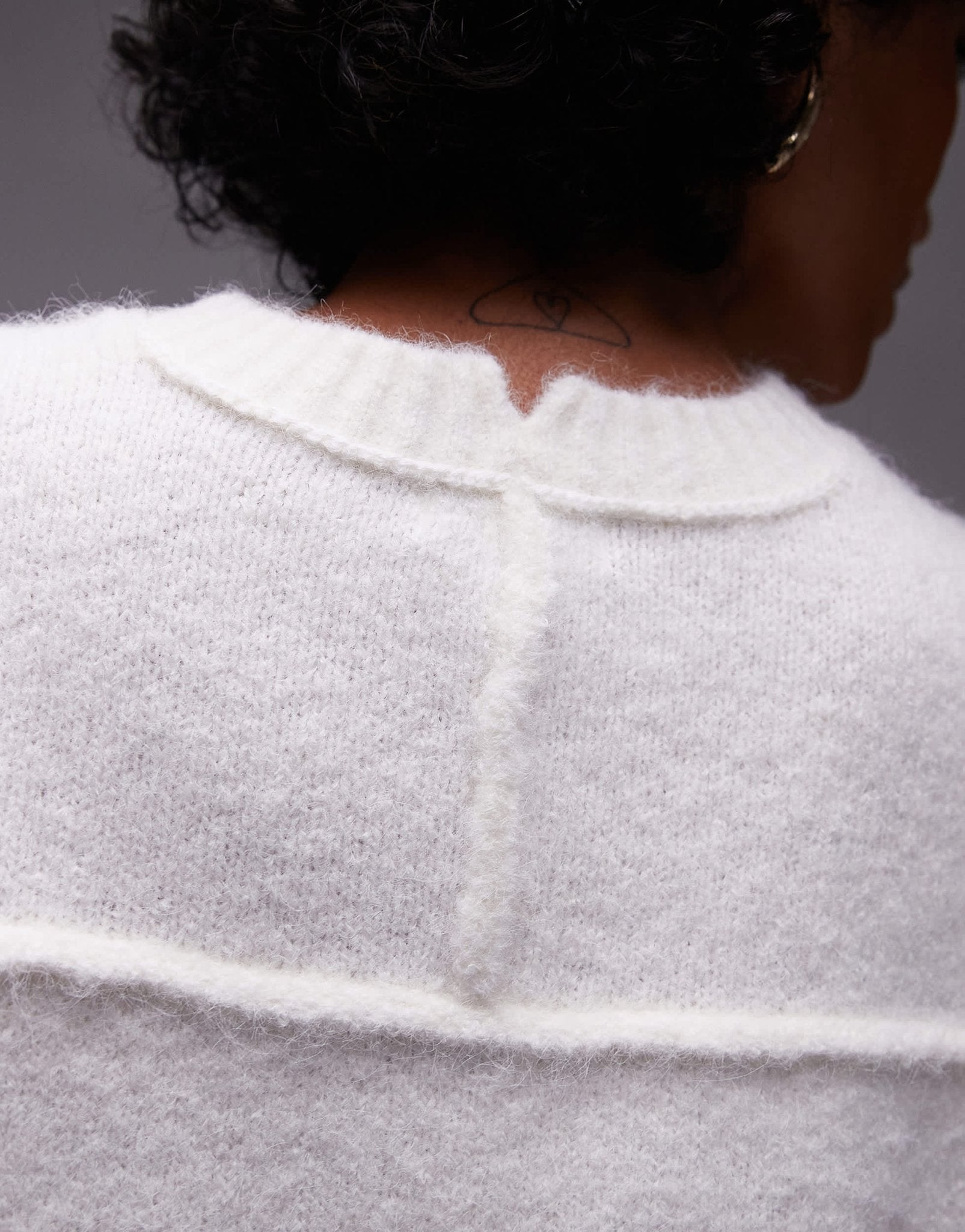 Topshop knitted crew with raglan and exposed seam jumper in ivory - ASOS Sample Sale