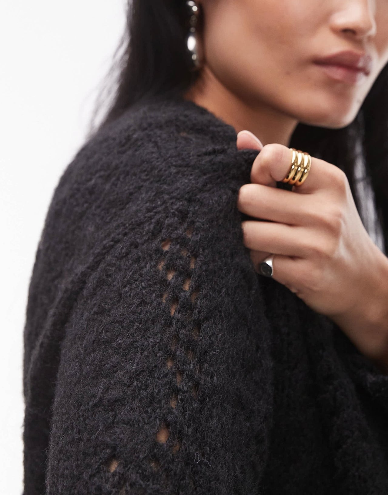 Topshop knitted lofty cable relaxed jumper in black - ASOS Sample Sale