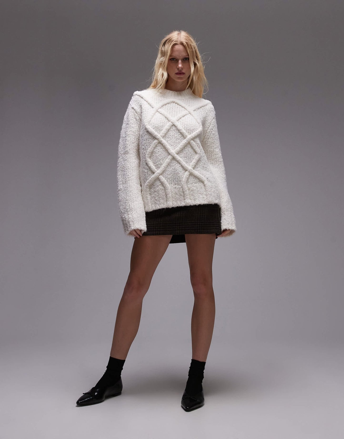 Topshop knitted premium pretzel cable oversized jumper in ivory - ASOS Sample Sale