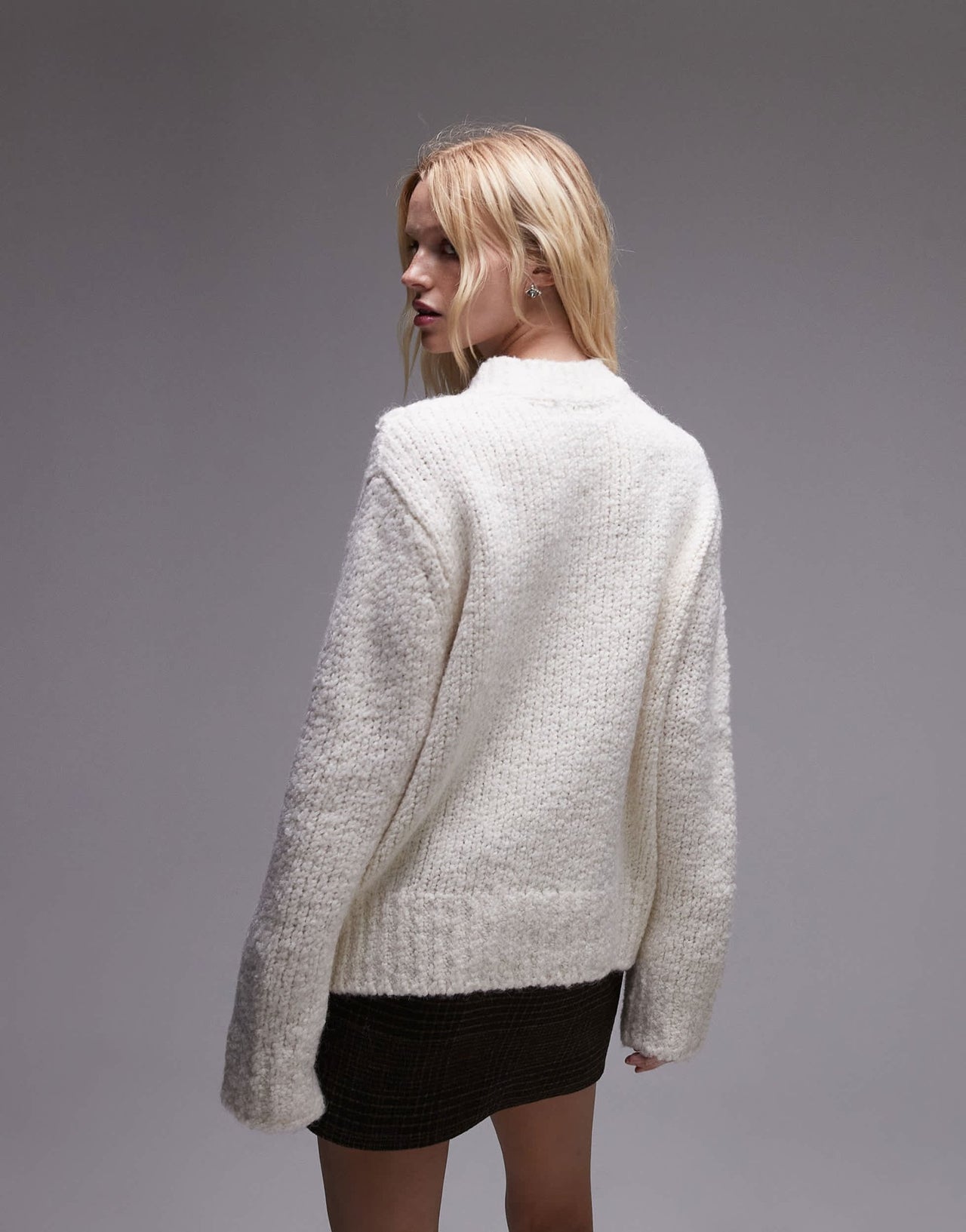Topshop knitted premium pretzel cable oversized jumper in ivory - ASOS Sample Sale