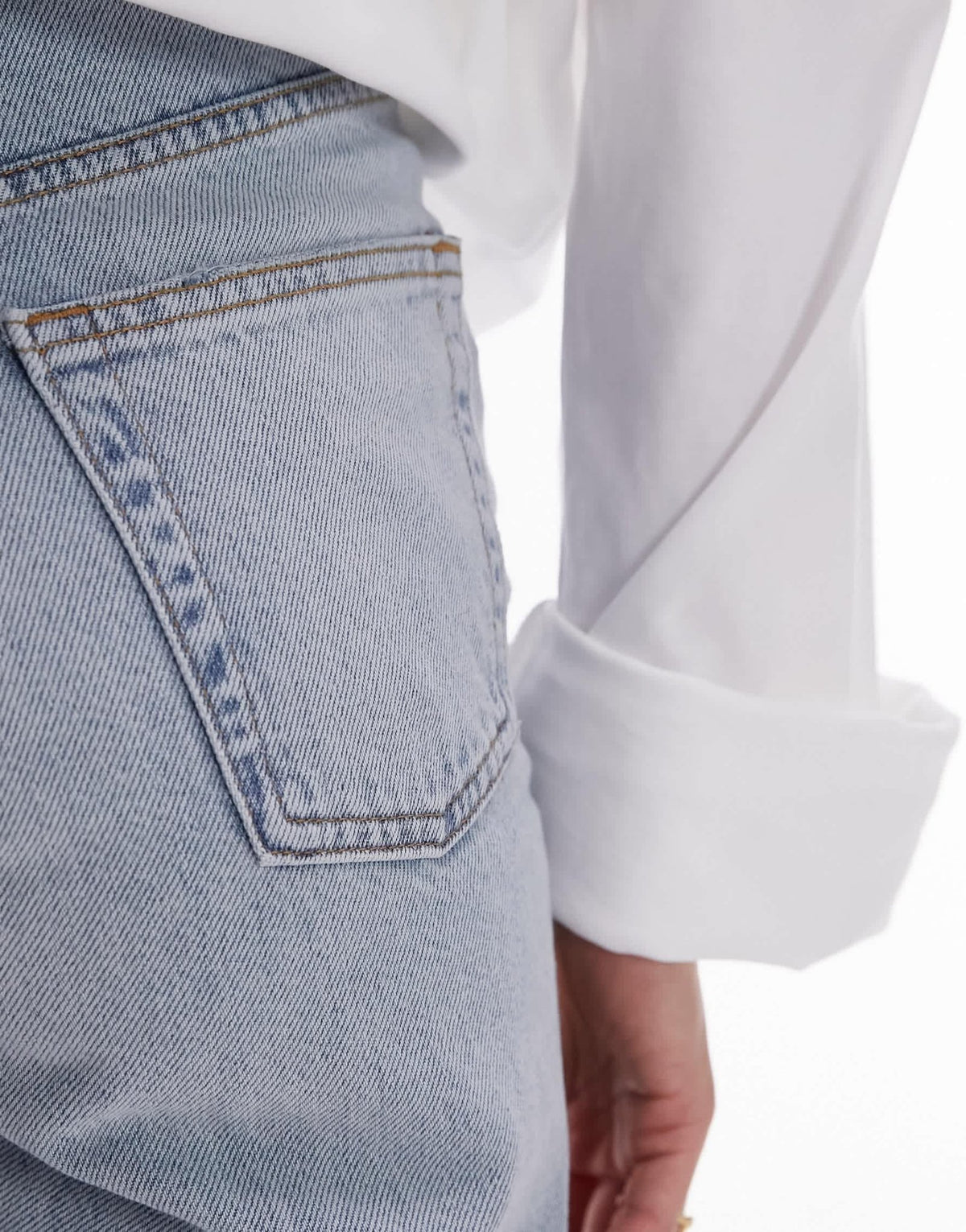 Topshop Kort high rise straight jean in bleach - ASOS Sample Sale