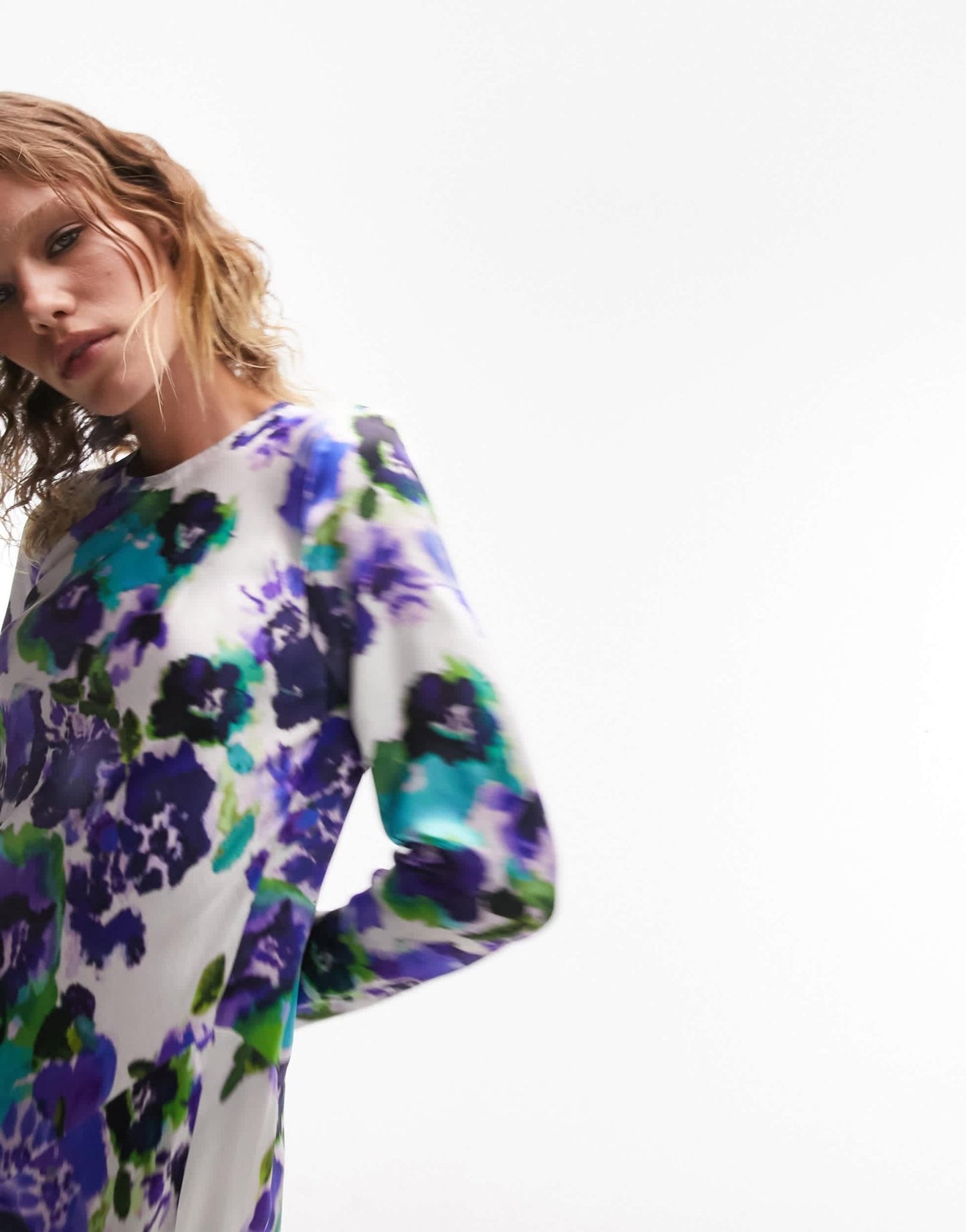 Topshop Lea premium long sleeve maxi dress in floral print - ASOS Sample Sale