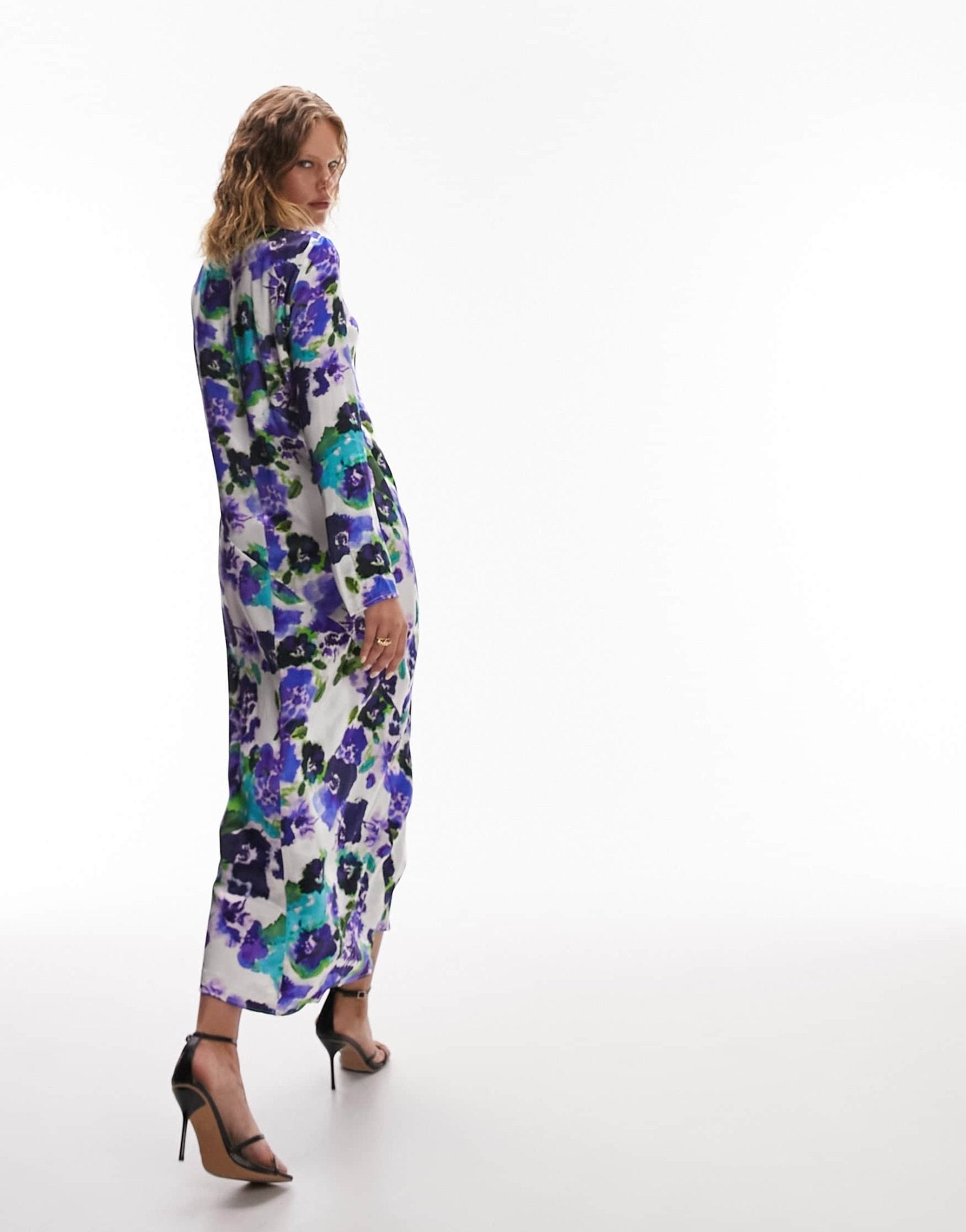 Topshop Lea premium long sleeve maxi dress in floral print - ASOS Sample Sale