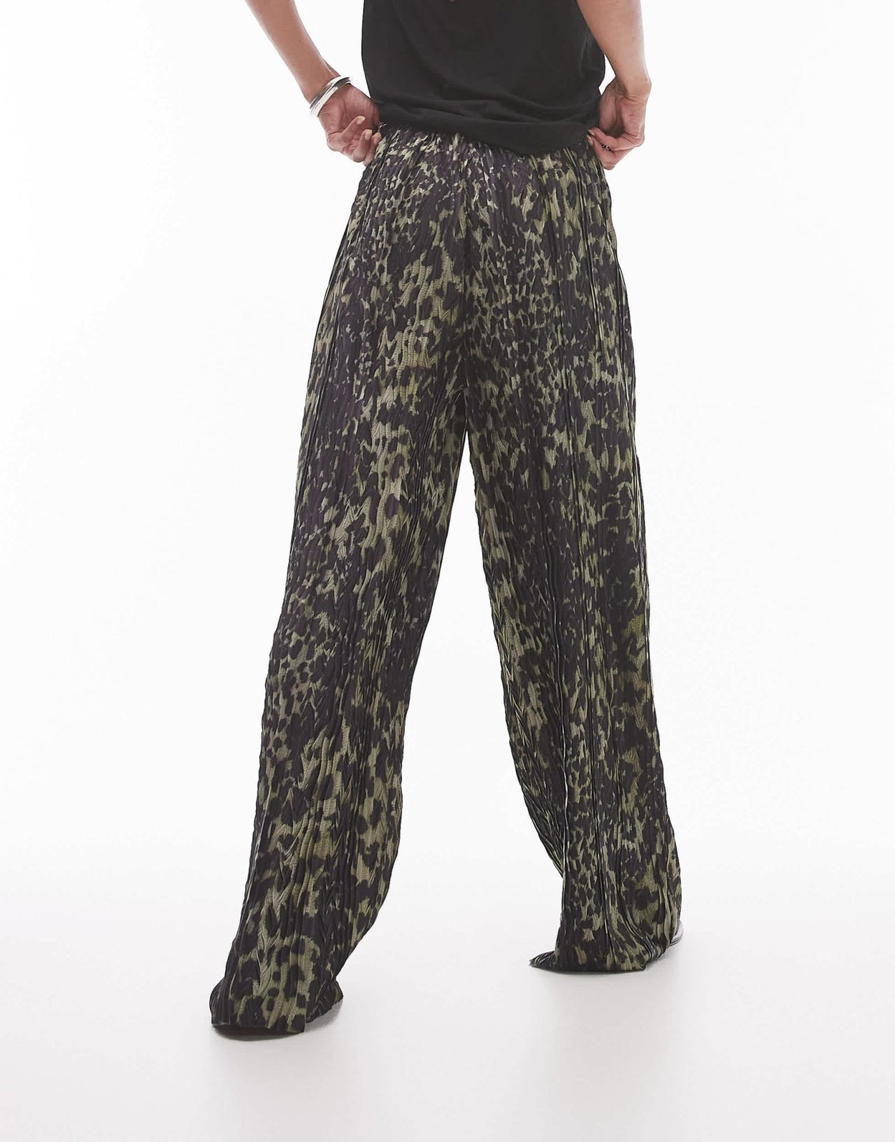 Topshop leopard plisse trouser in khaki - ASOS Sample Sale