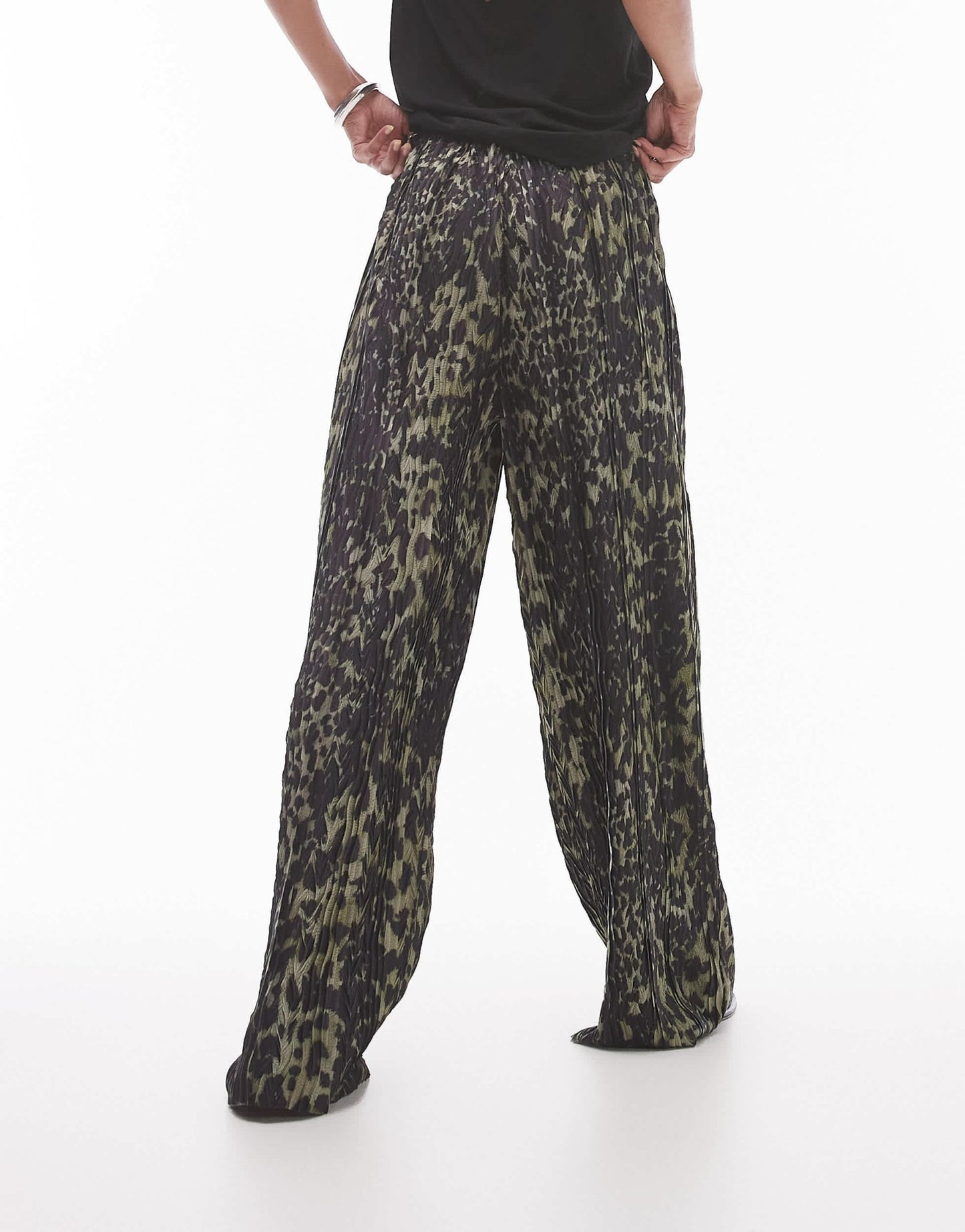 Topshop leopard plisse trouser in khaki - ASOS Sample Sale