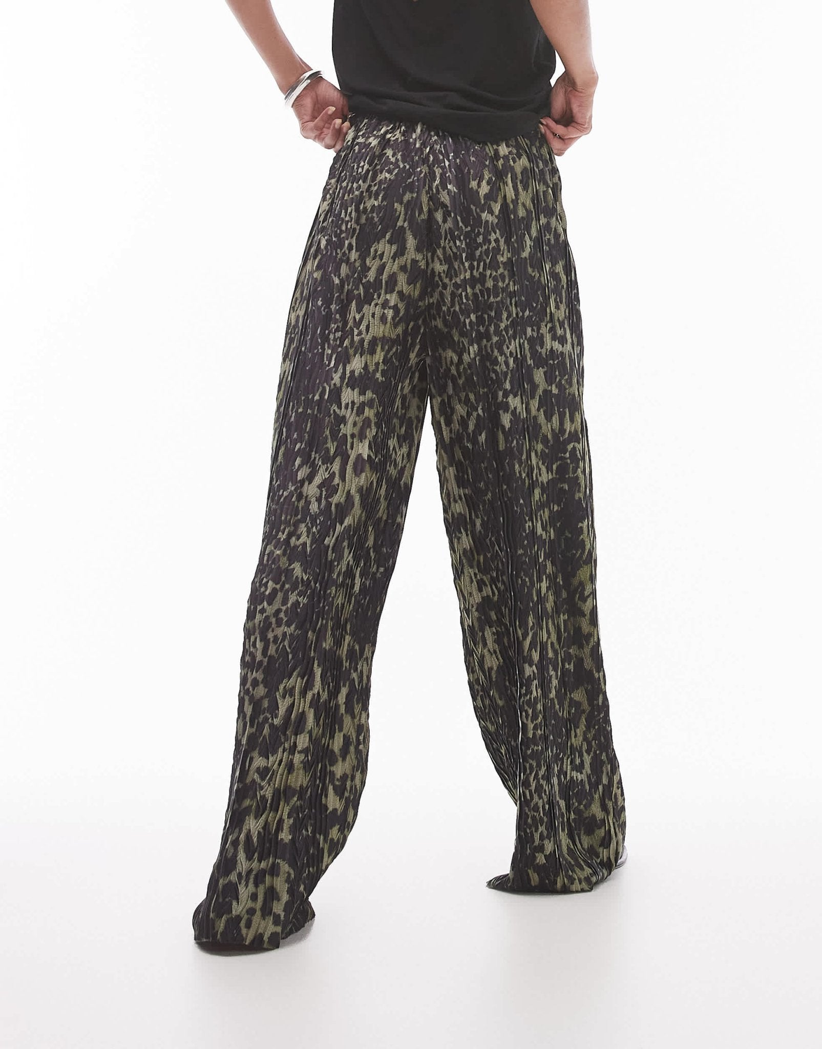 Topshop leopard plisse trouser in khaki - ASOS Sample Sale