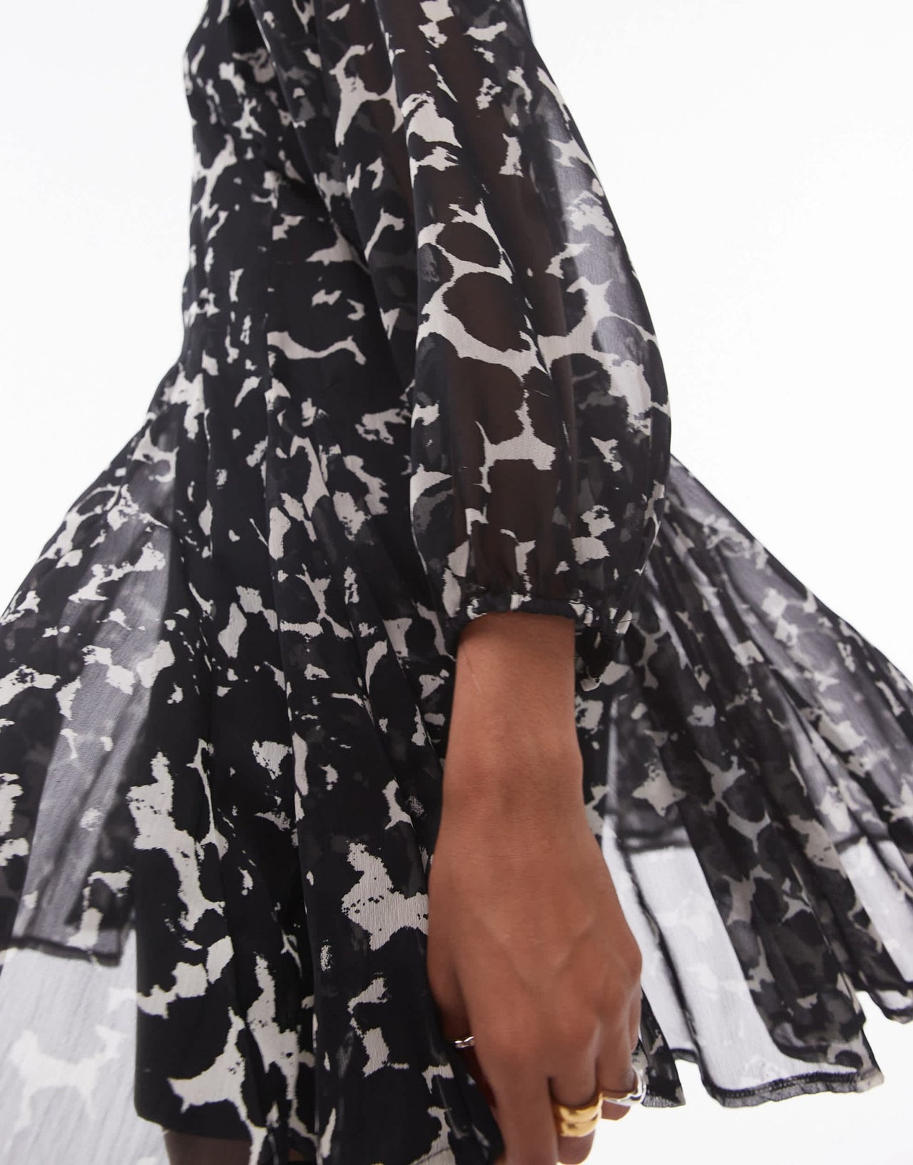 Topshop long sleeve mini tea dress in mono print - ASOS Sample Sale