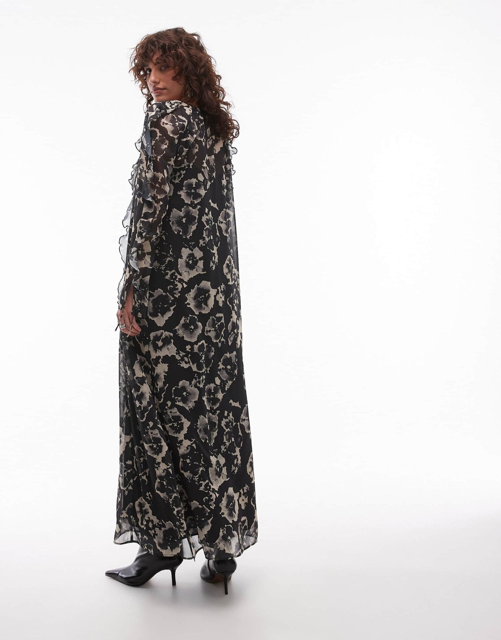 Topshop long sleeve ruffle midi dress in mono floral - ASOS Sample Sale