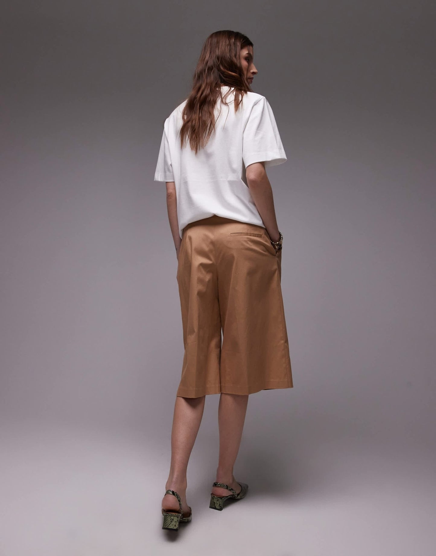 Topshop longline 3/4 length double pleat short in camel - ASOS Sample Sale