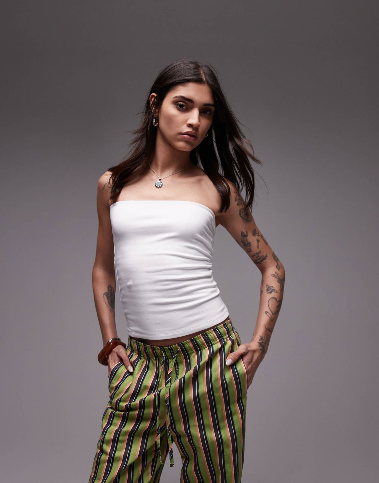 Topshop longline bandeau in white - ASOS Sample Sale
